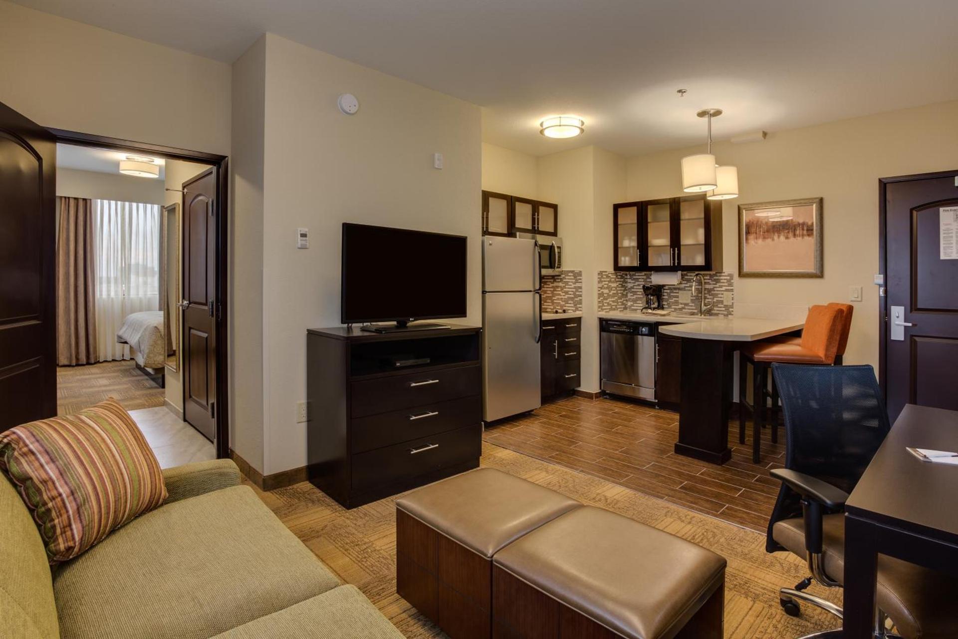 Staybridge Suites Dearborn by IHG photo 8
