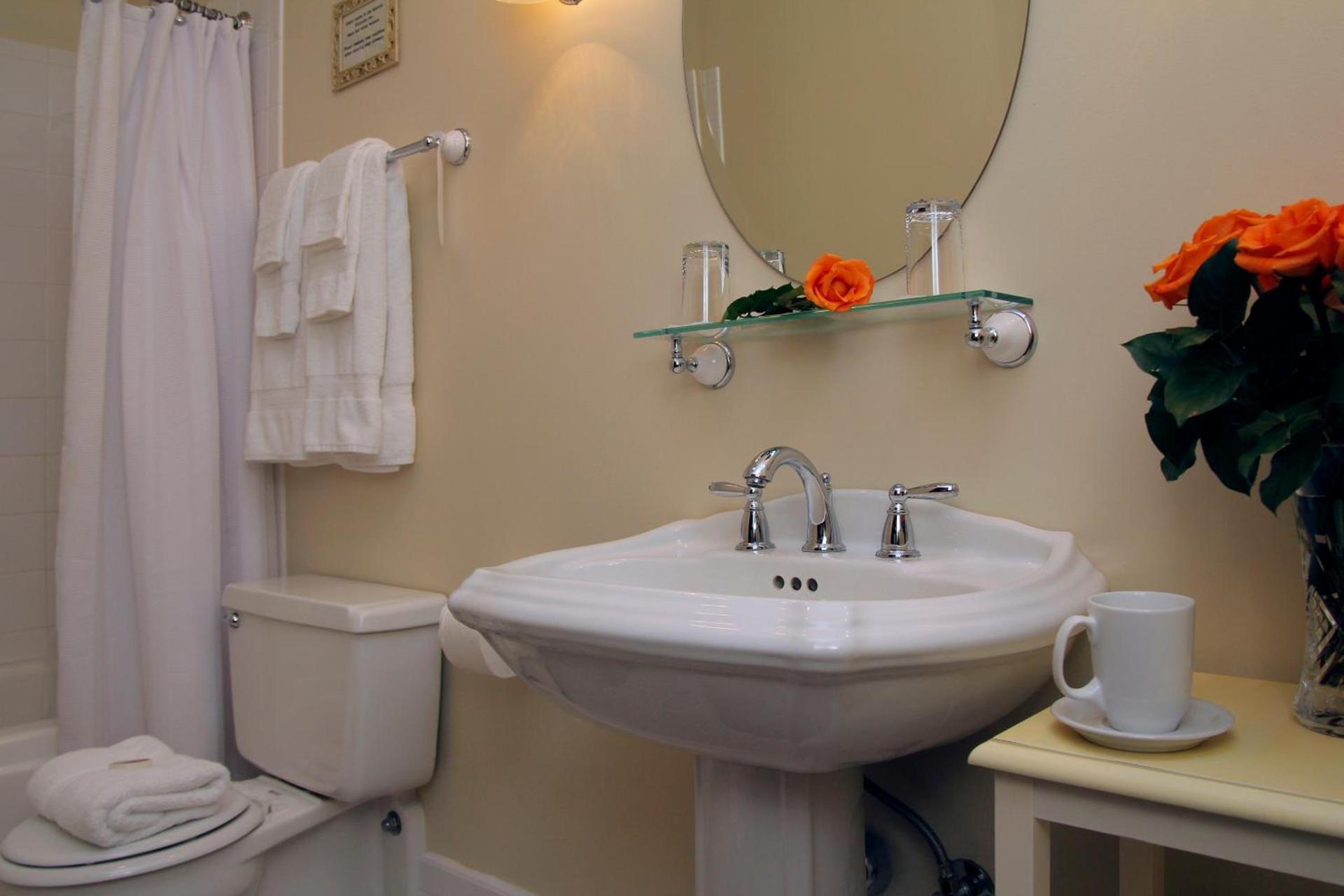 Victorian Inn photo 74