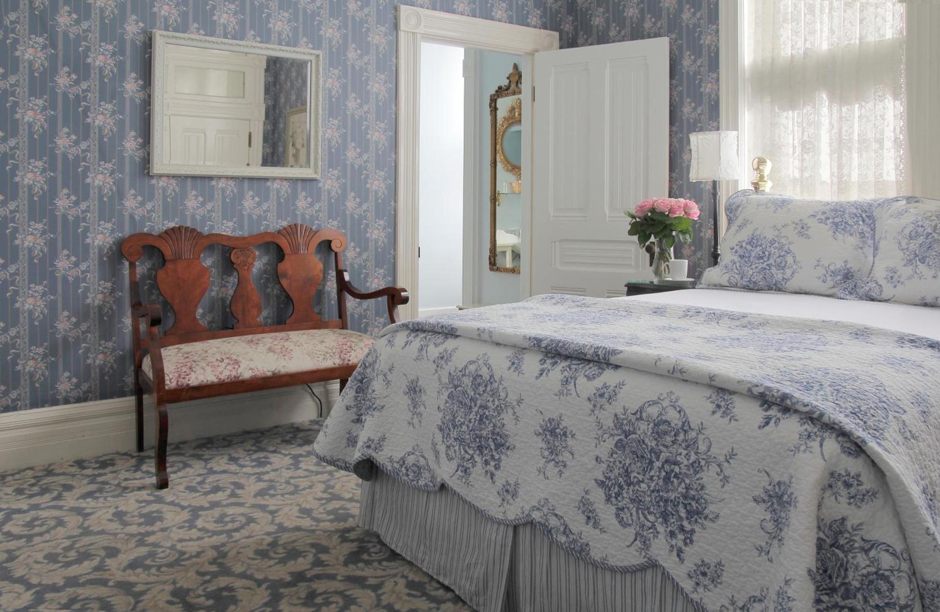 Victorian Inn photo 63