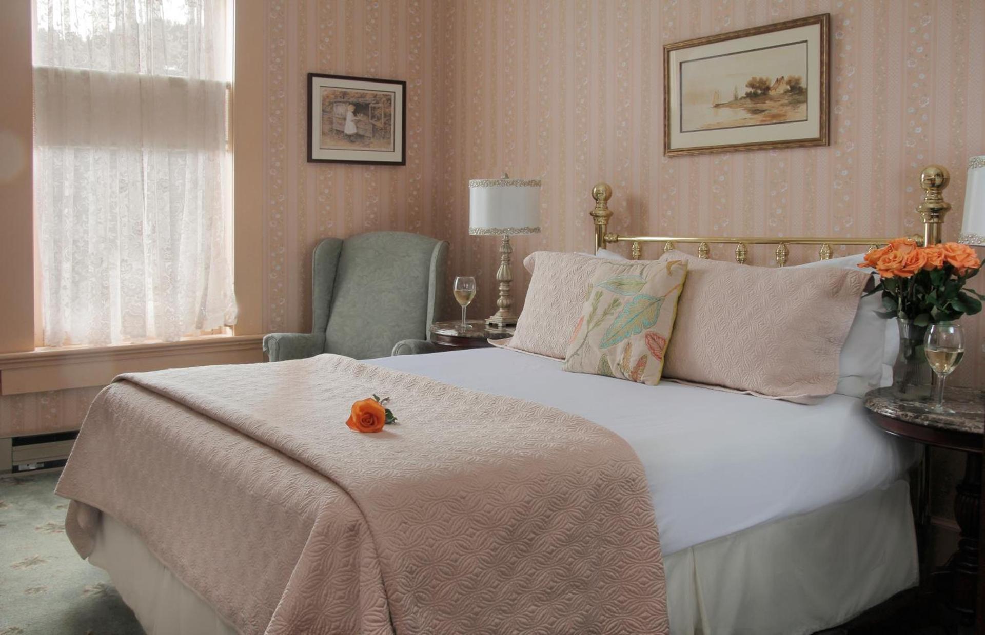 Victorian Inn photo 60