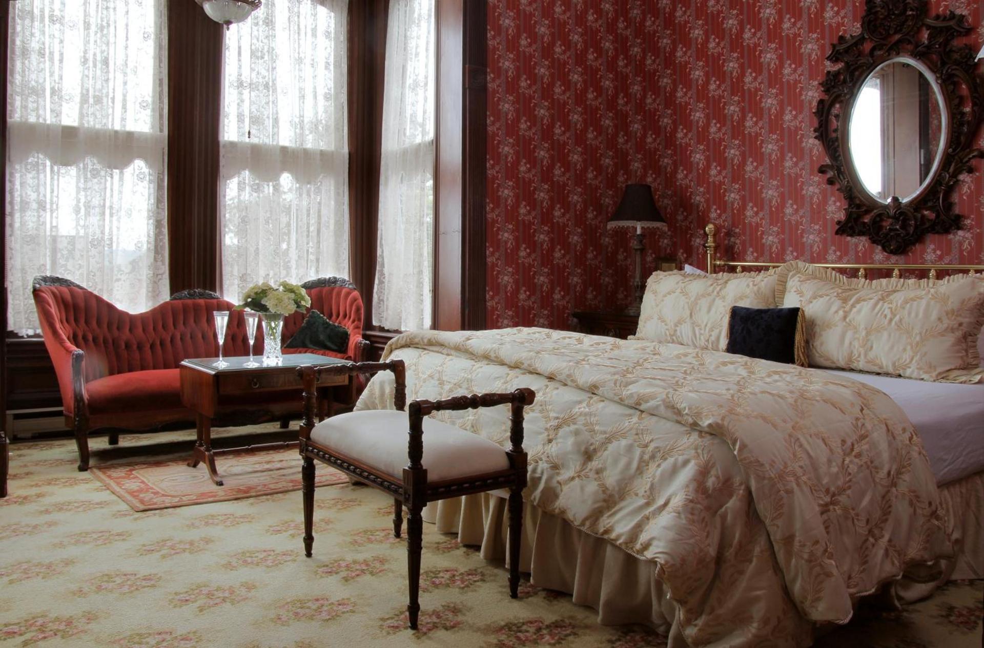 Victorian Inn photo 51