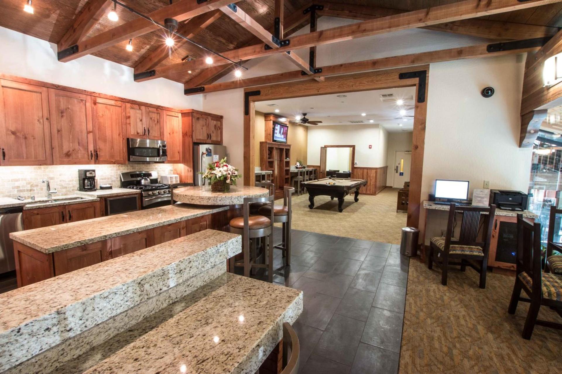 Mountain Retreat Resort, a VRI resort photo 18