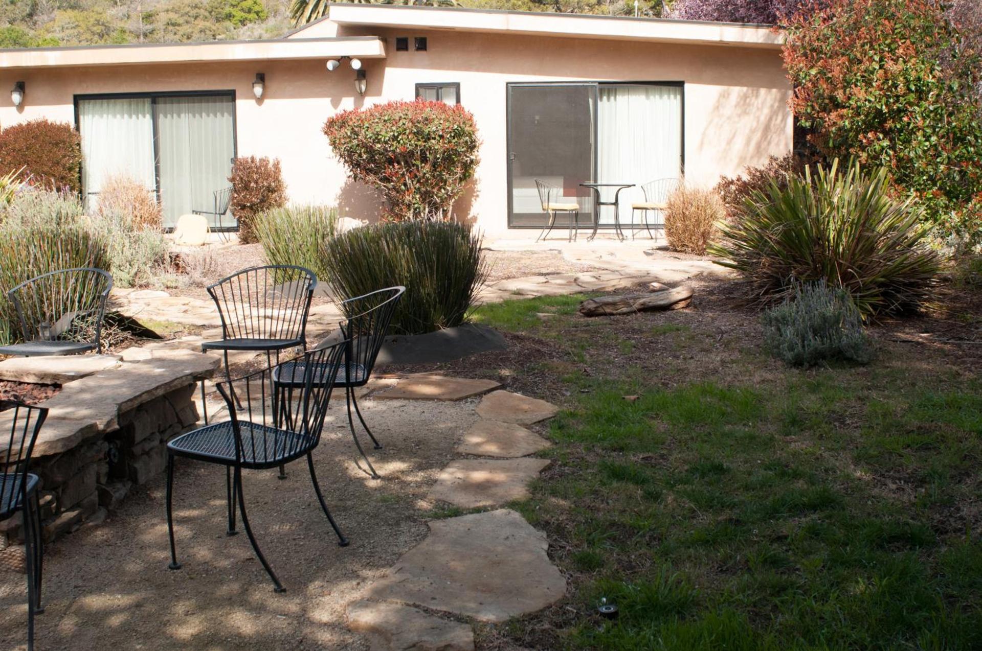 Cambria Palms Motel photo 25