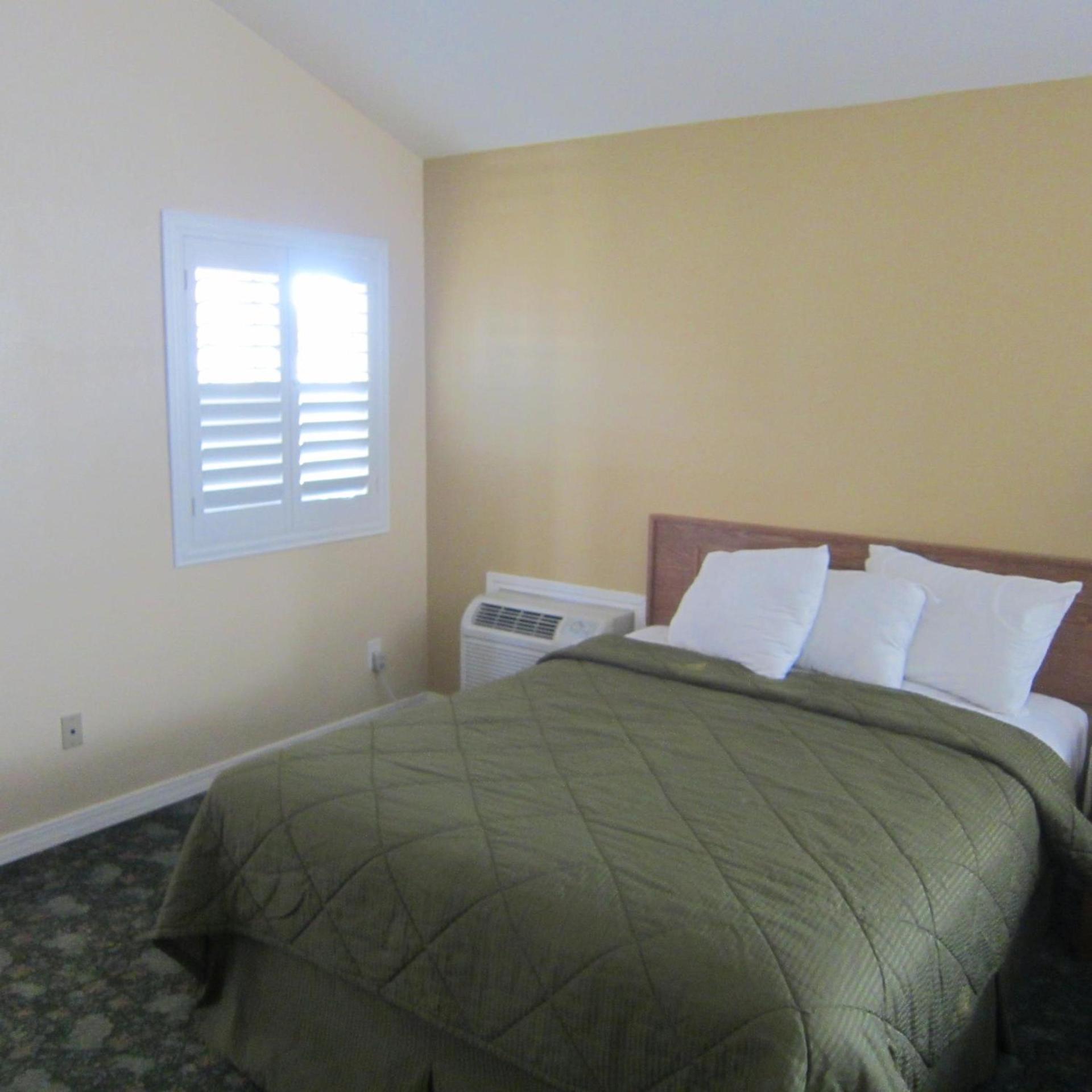Pacific Best Inn photo 38