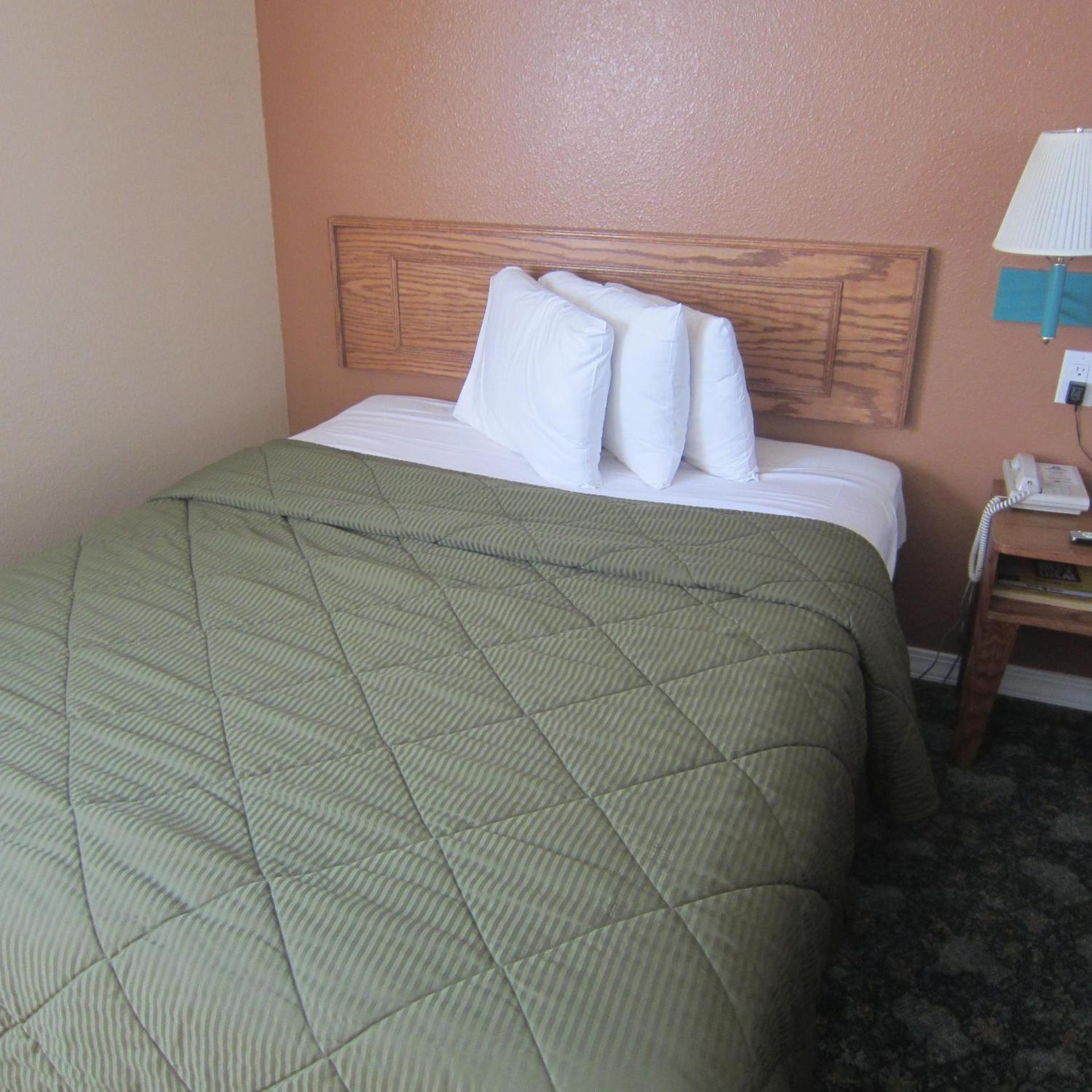 Pacific Best Inn photo 24