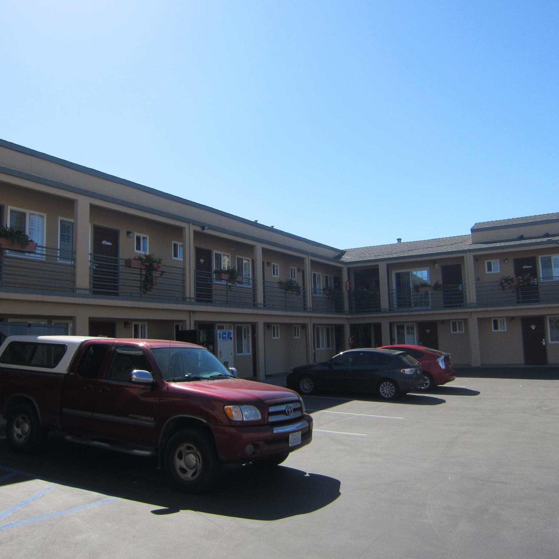 Pacific Best Inn photo 11