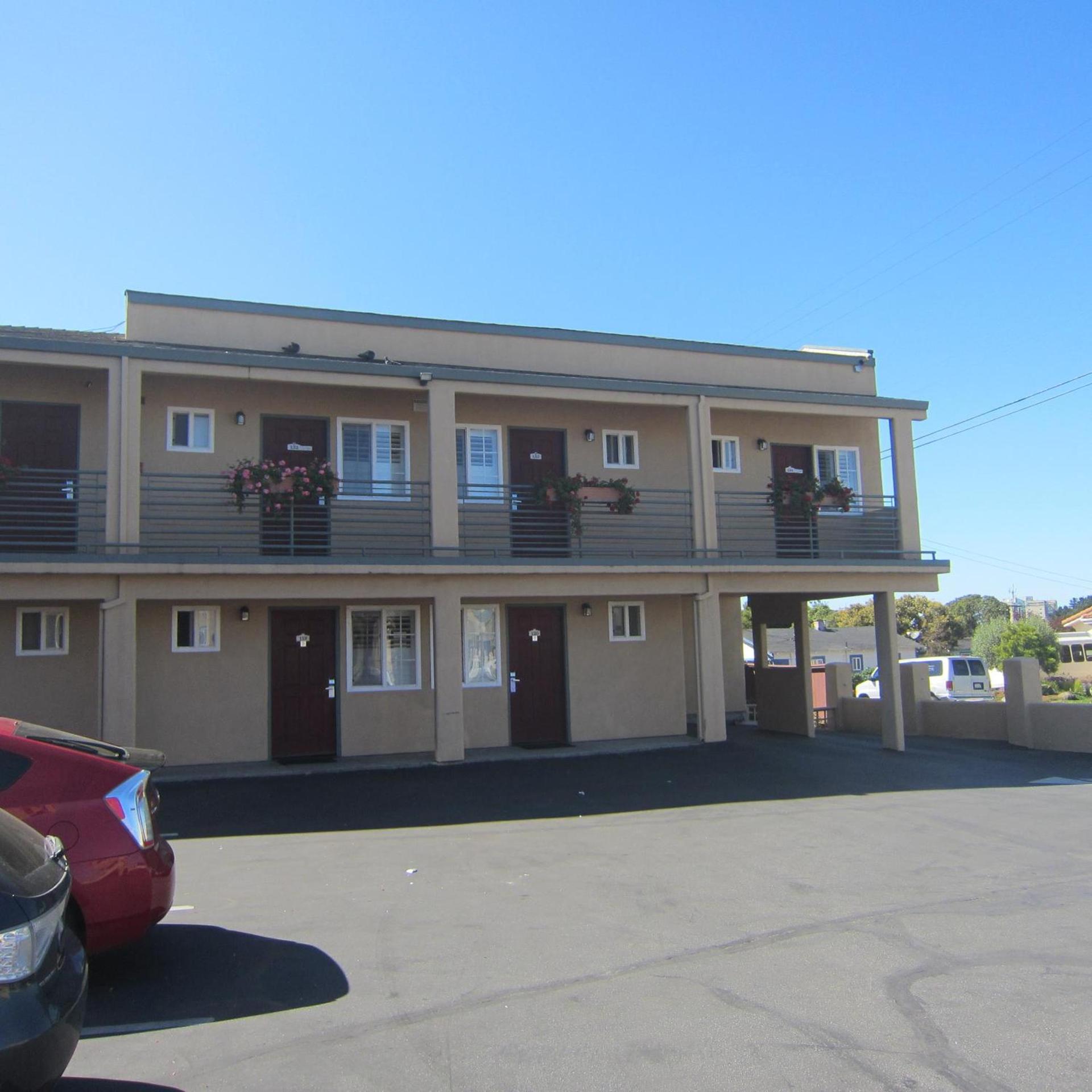 Pacific Best Inn photo 10