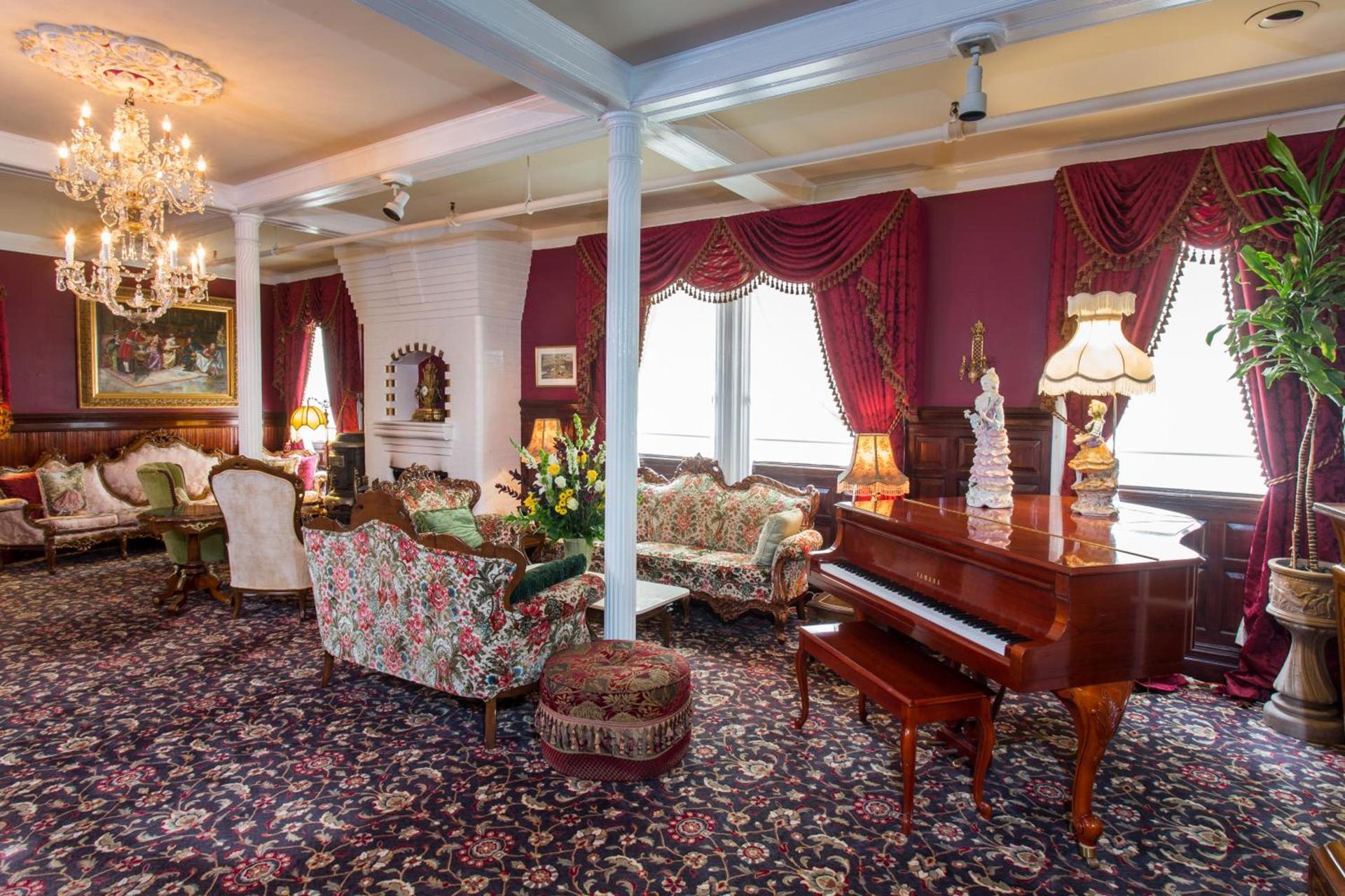 Queen Anne photo 11