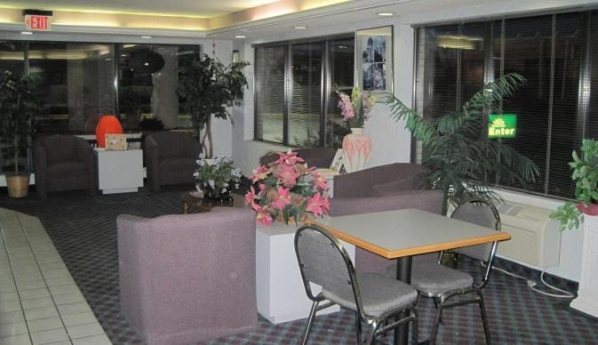 Bestway Inn photo 14