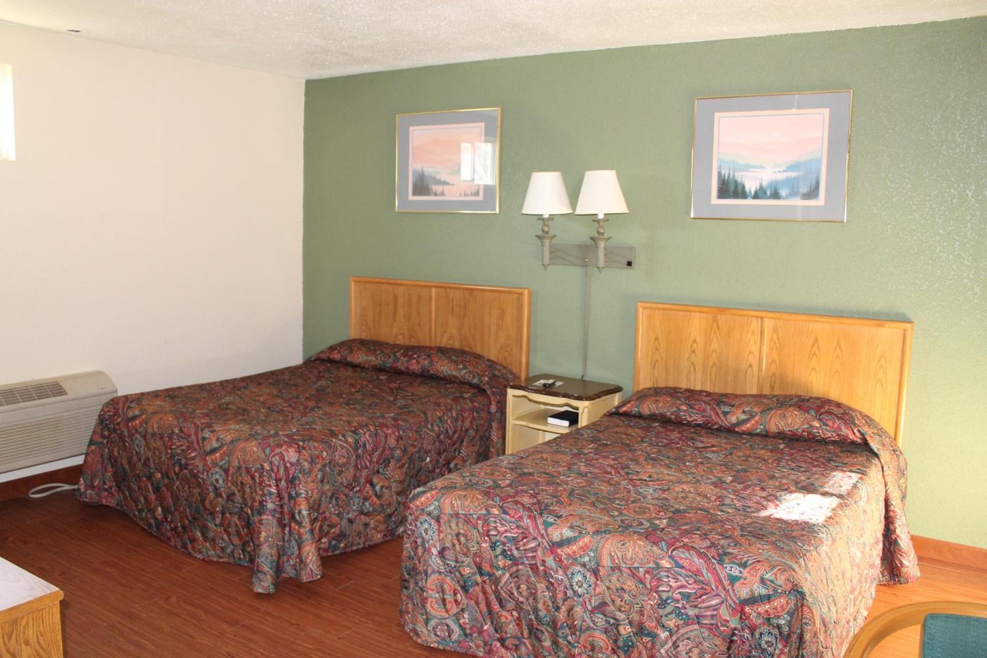 American Motor Inn - Rock Island photo 31