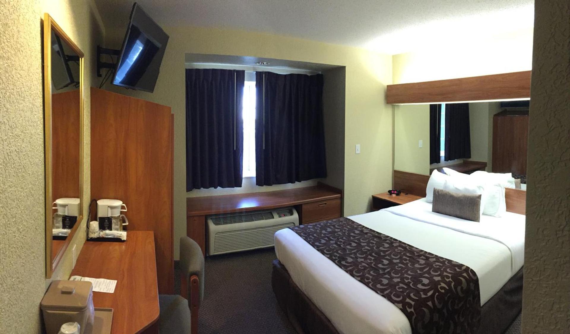 Microtel Inn & Suites Beckley East photo 24