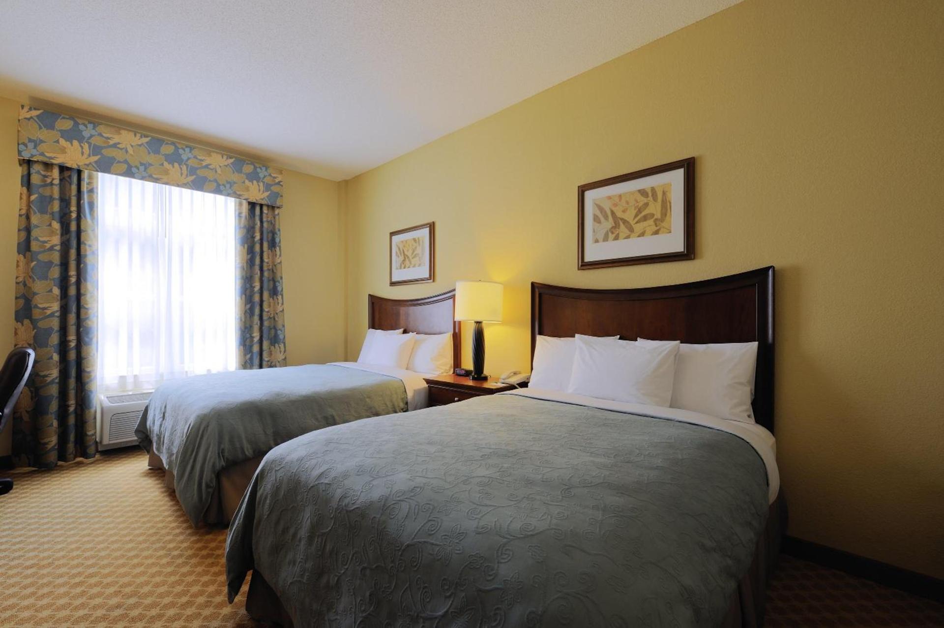 Spark by Hilton Orangeburg photo 25