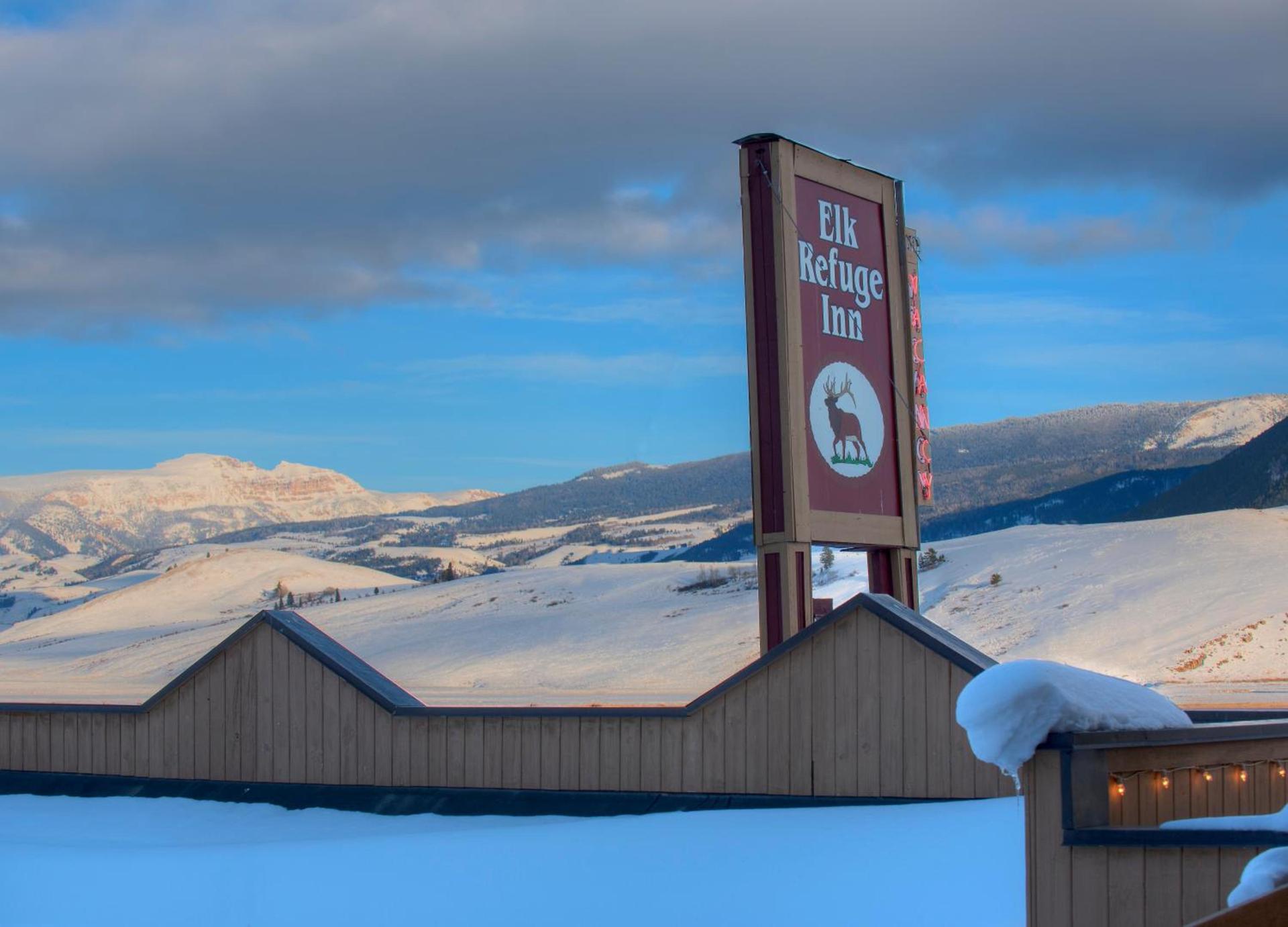 Elk Refuge Inn photo 29