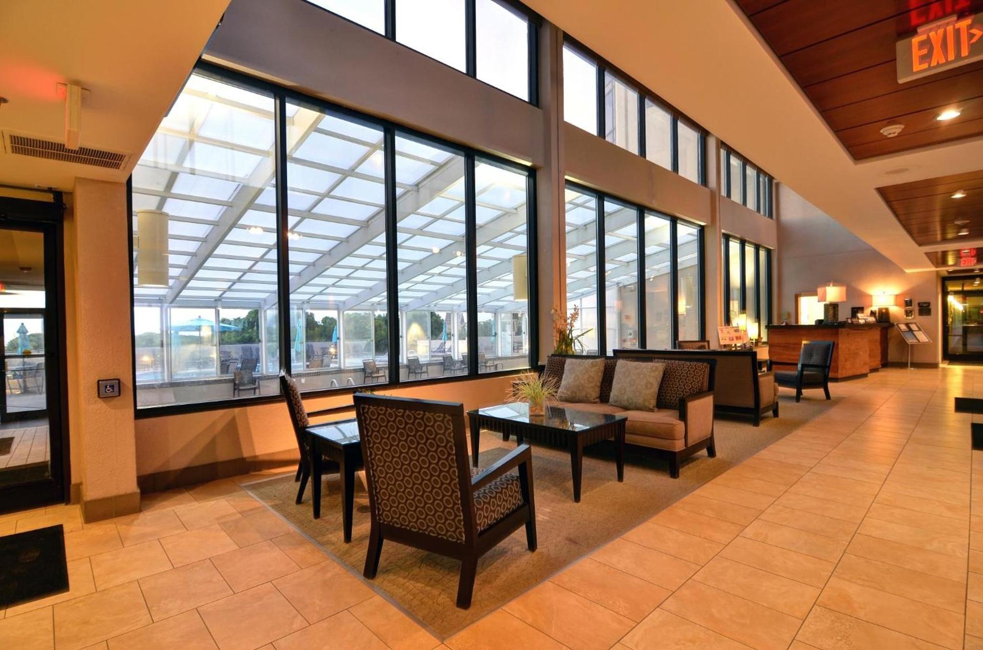 Shell Island Resort - All Oceanfront Suites photo 10