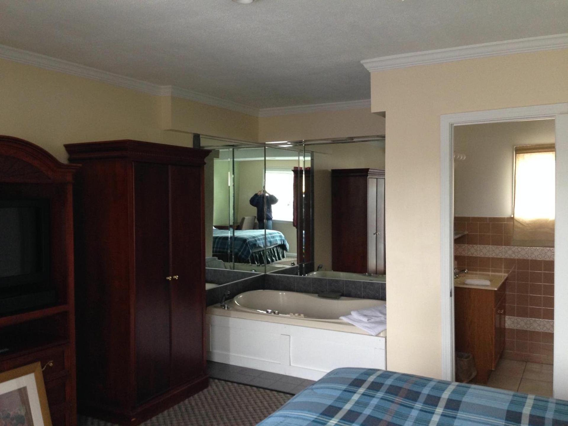 Relax Inn photo 29