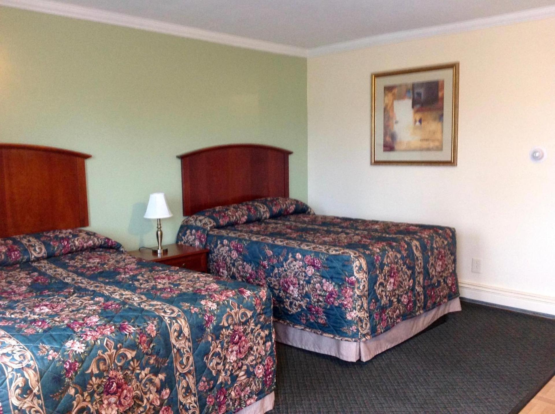Relax Inn photo 38