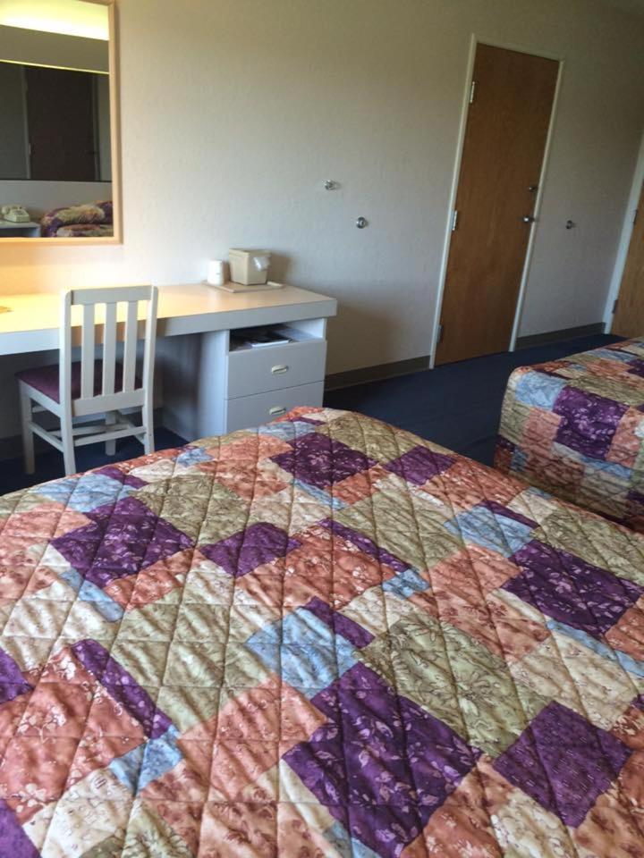 Microtel Inn by Wyndham Champaign photo 31