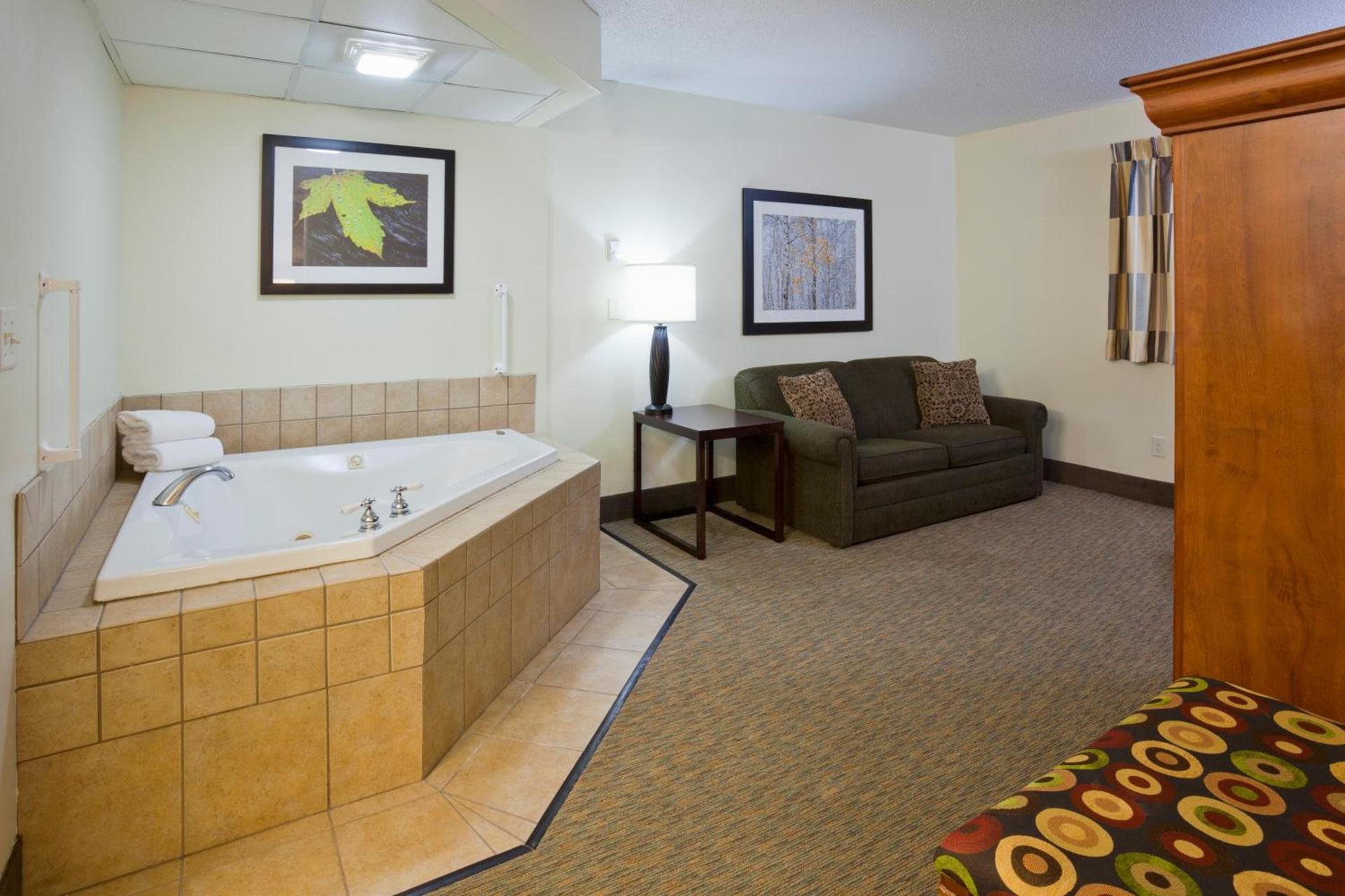 Fargo Inn and Suites photo 26