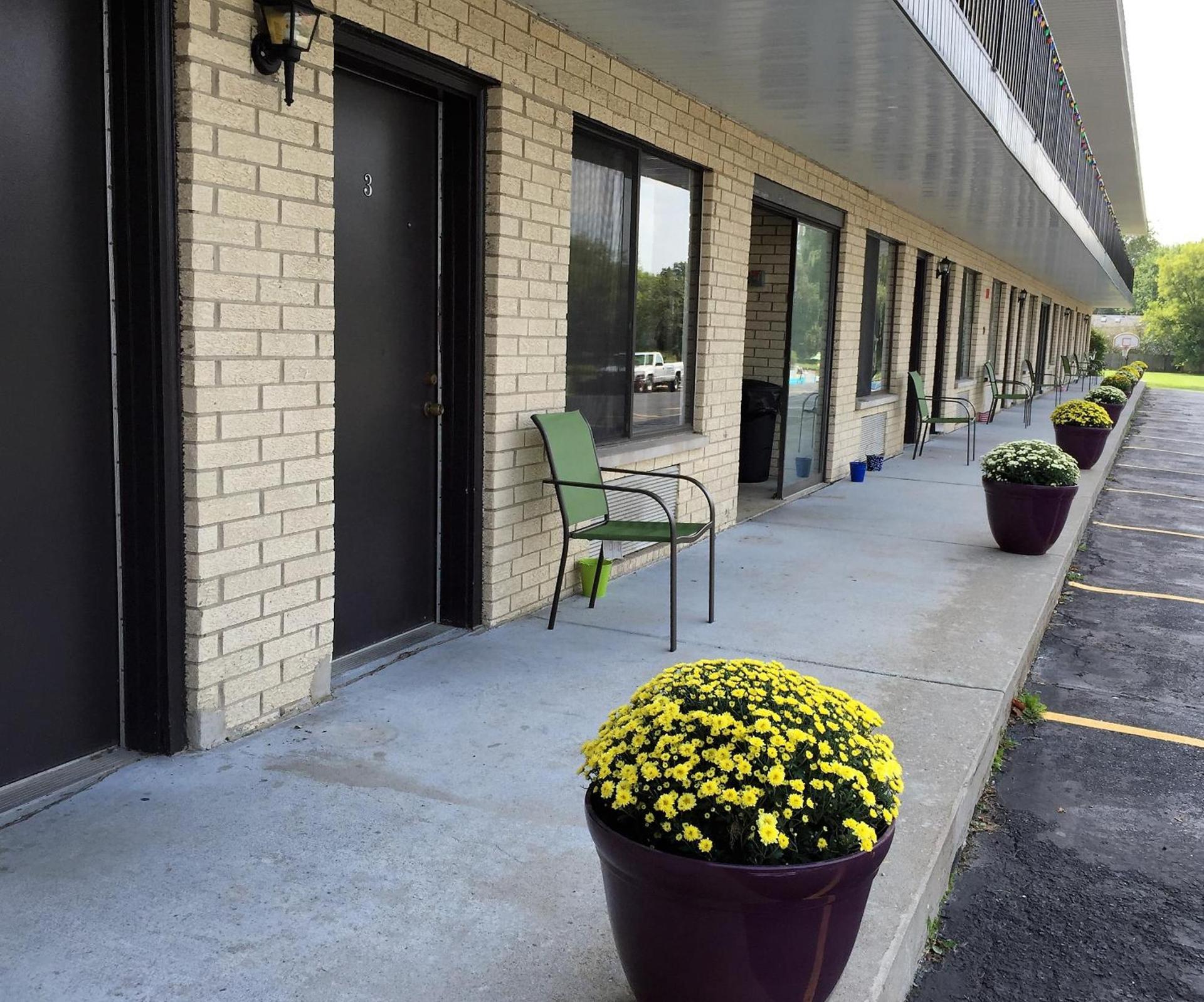 Geneva Wells Inn photo 32