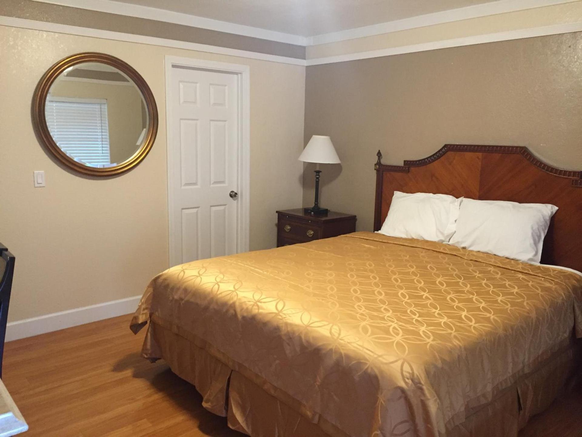 Wagon Wheel Motel photo 41