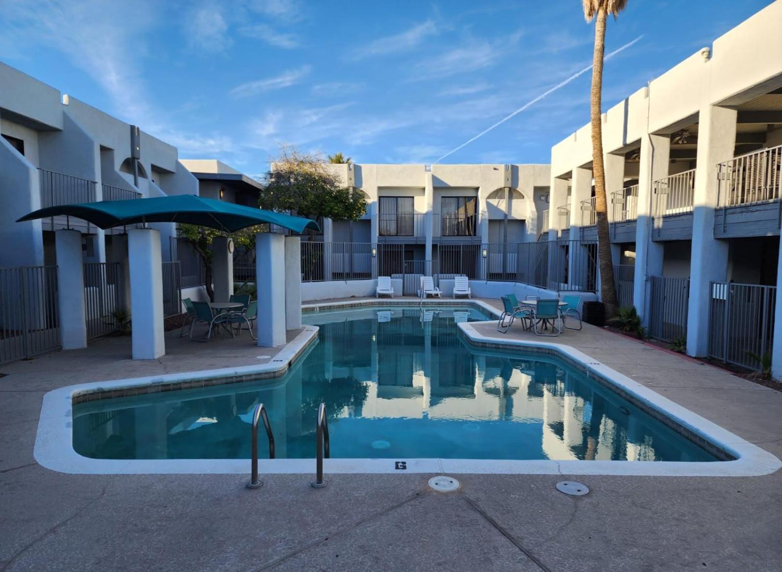 Las Palmas Airport Inn photo 29