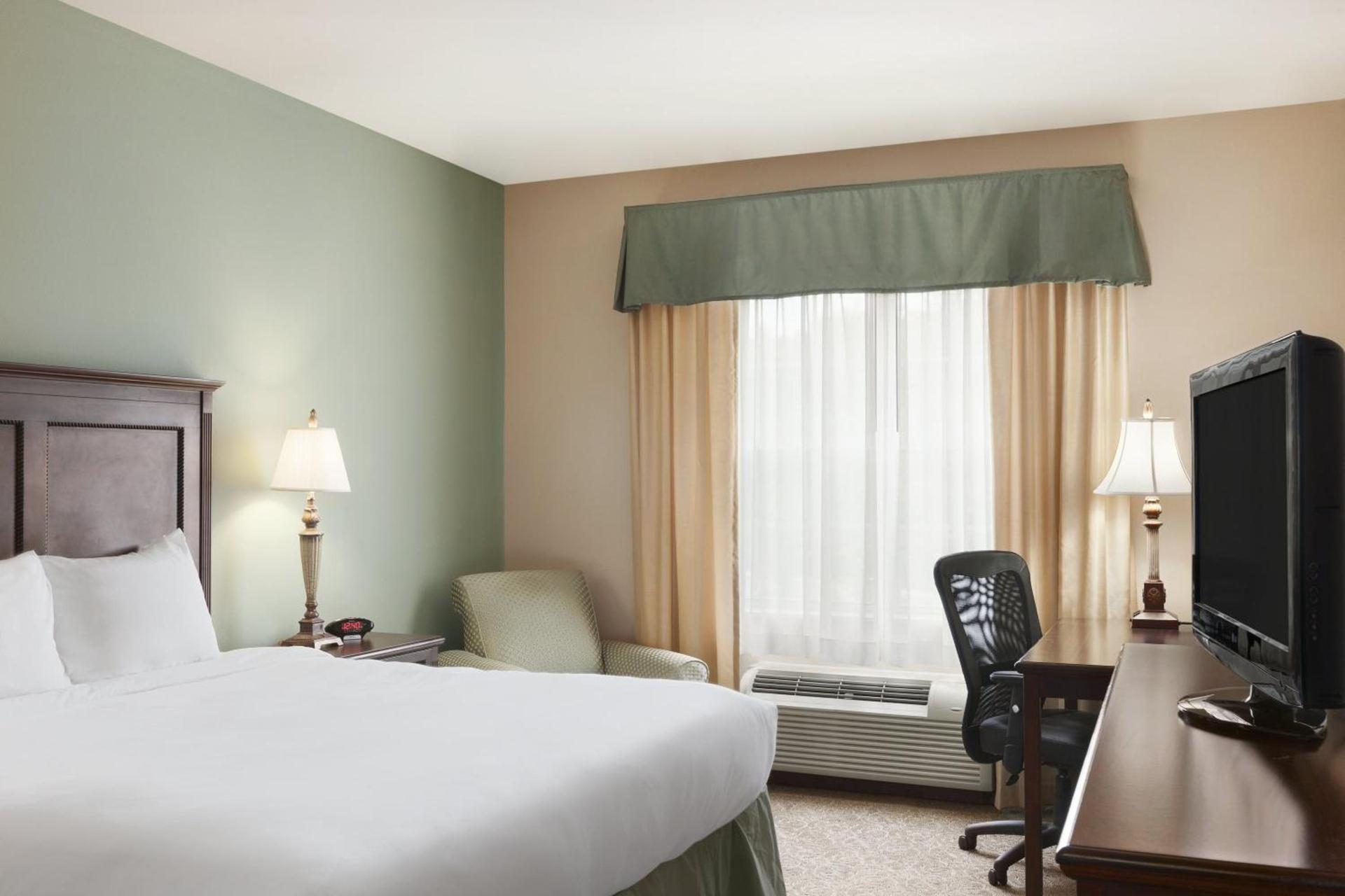 Country Inn & Suites by Radisson, Asheville West near Biltmore photo 38