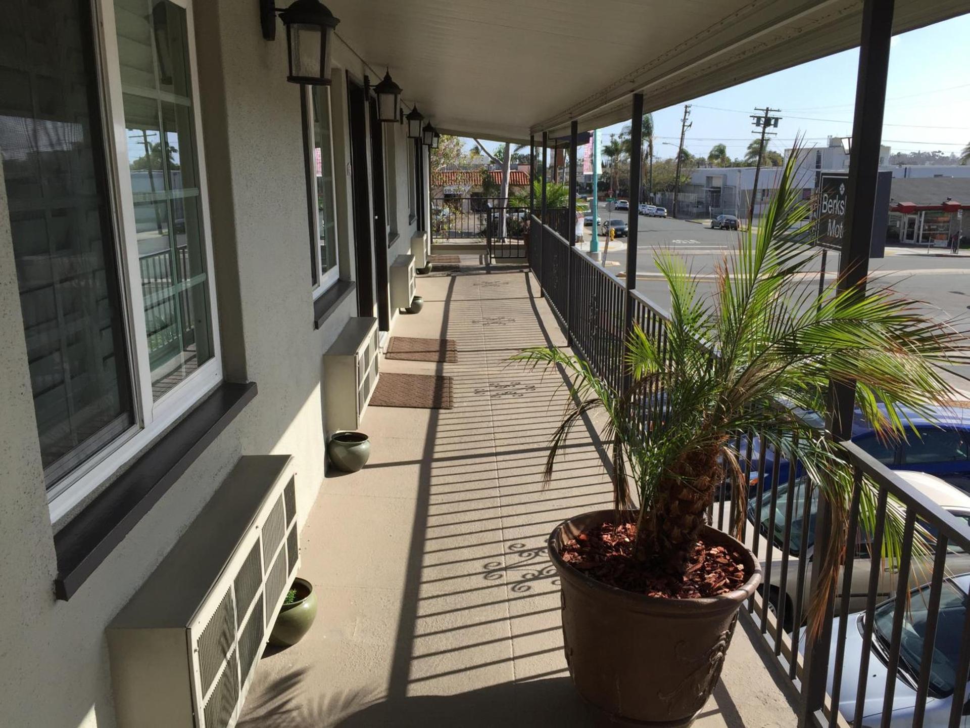 Berkshire Motor Hotel photo 17