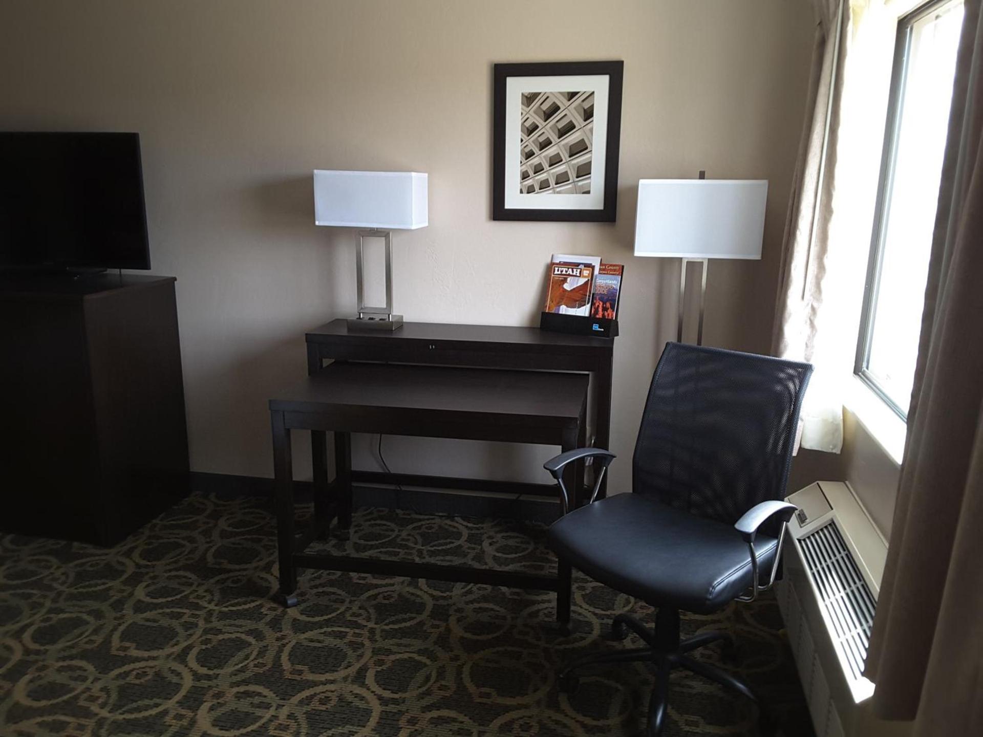 Inn at the Canyons photo 16