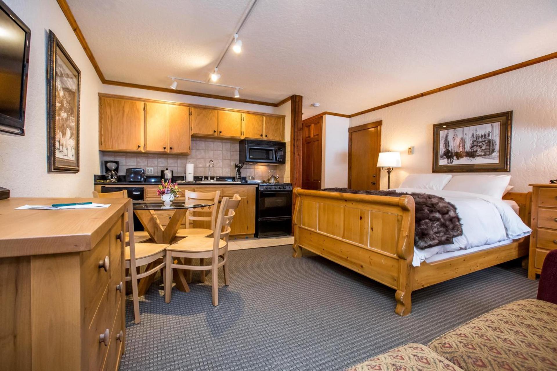 Kandahar Lodge at Whitefish Mountain Resort photo 47
