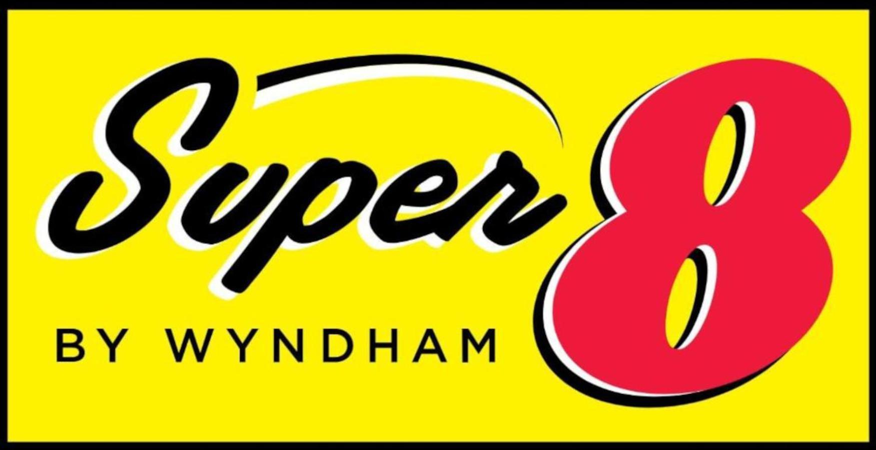 Super 8 by Wyndham Great Falls City Center photo 23
