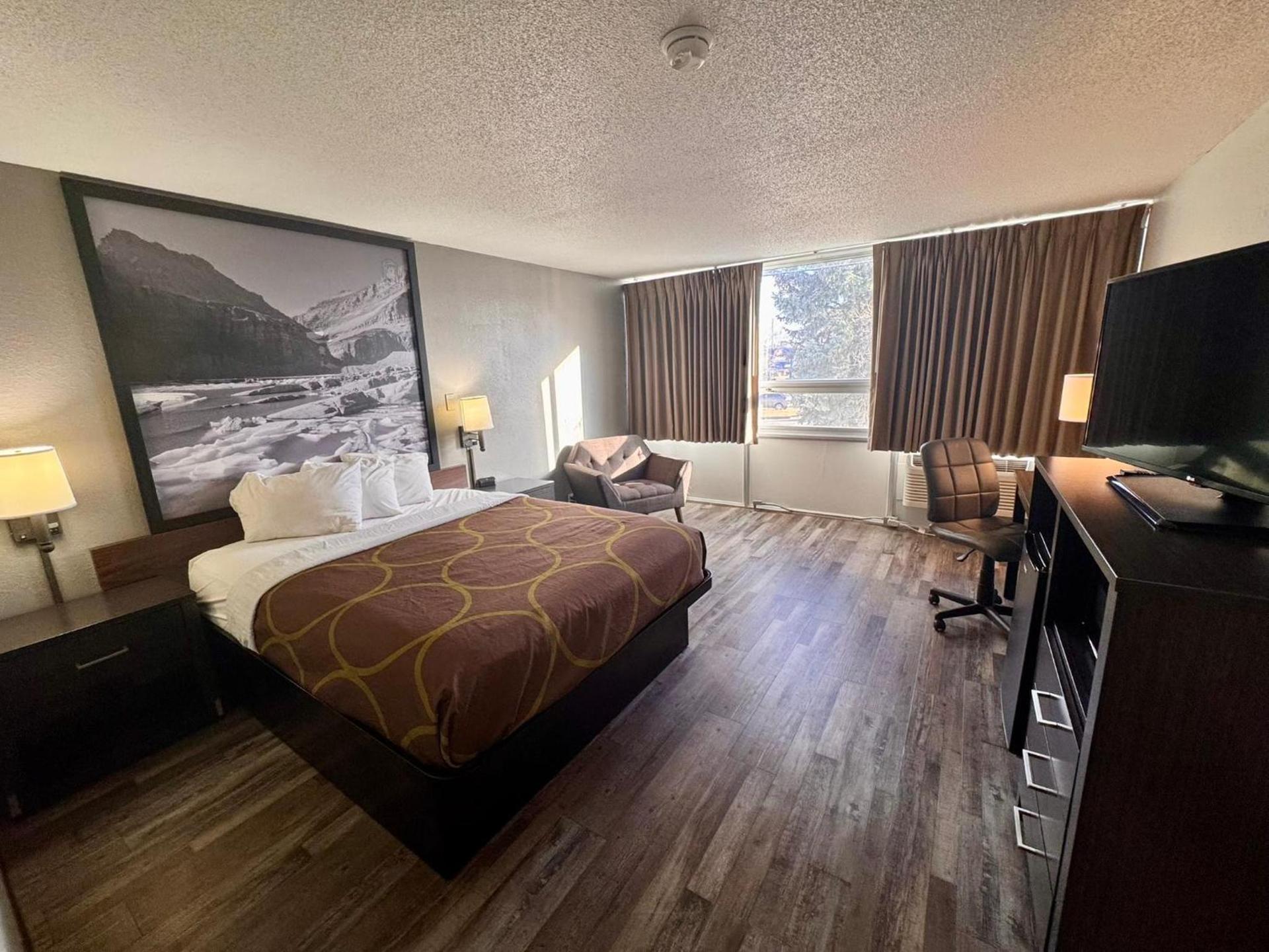 Super 8 by Wyndham Great Falls City Center photo 22