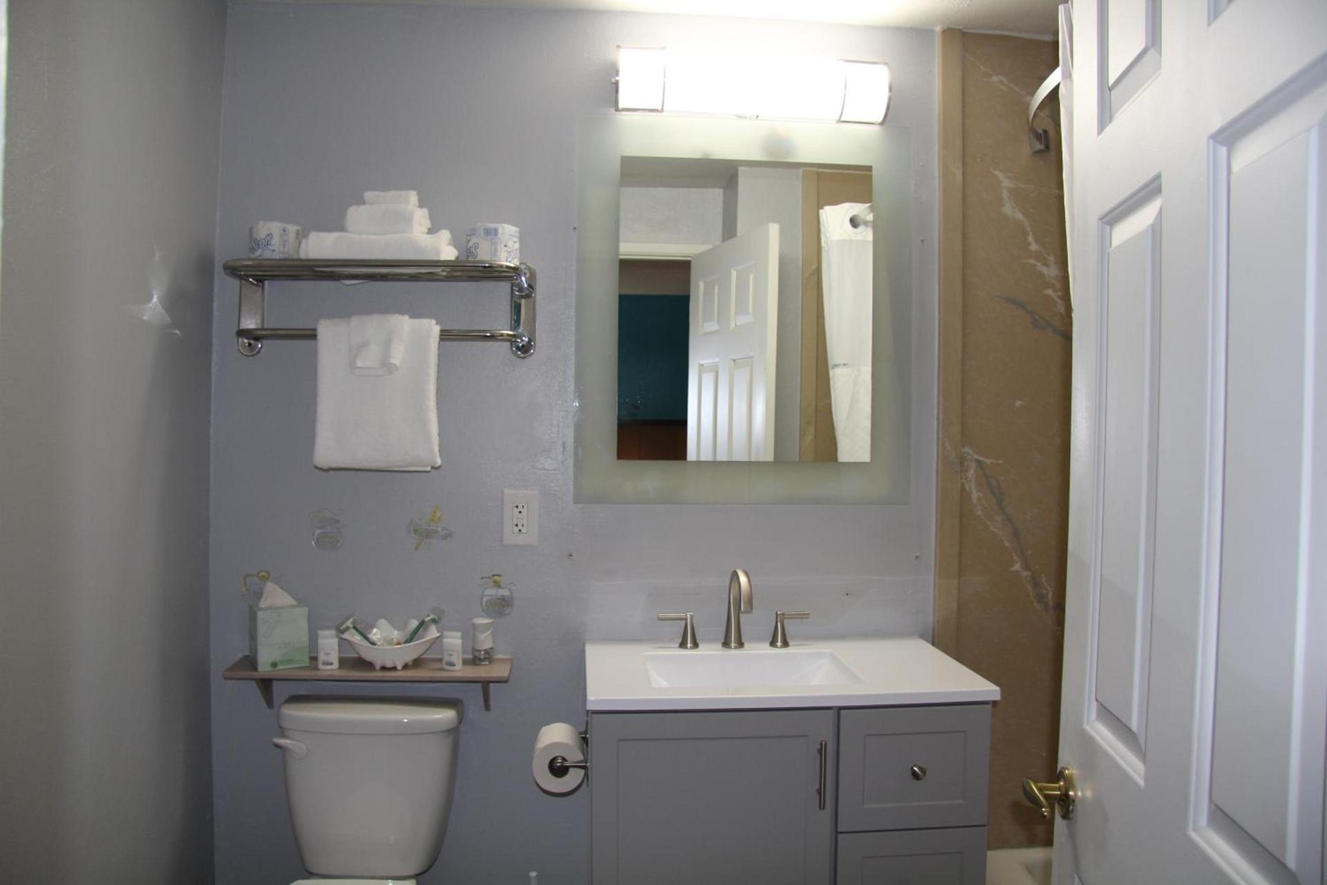 Naval Suites by FairBridge photo 7