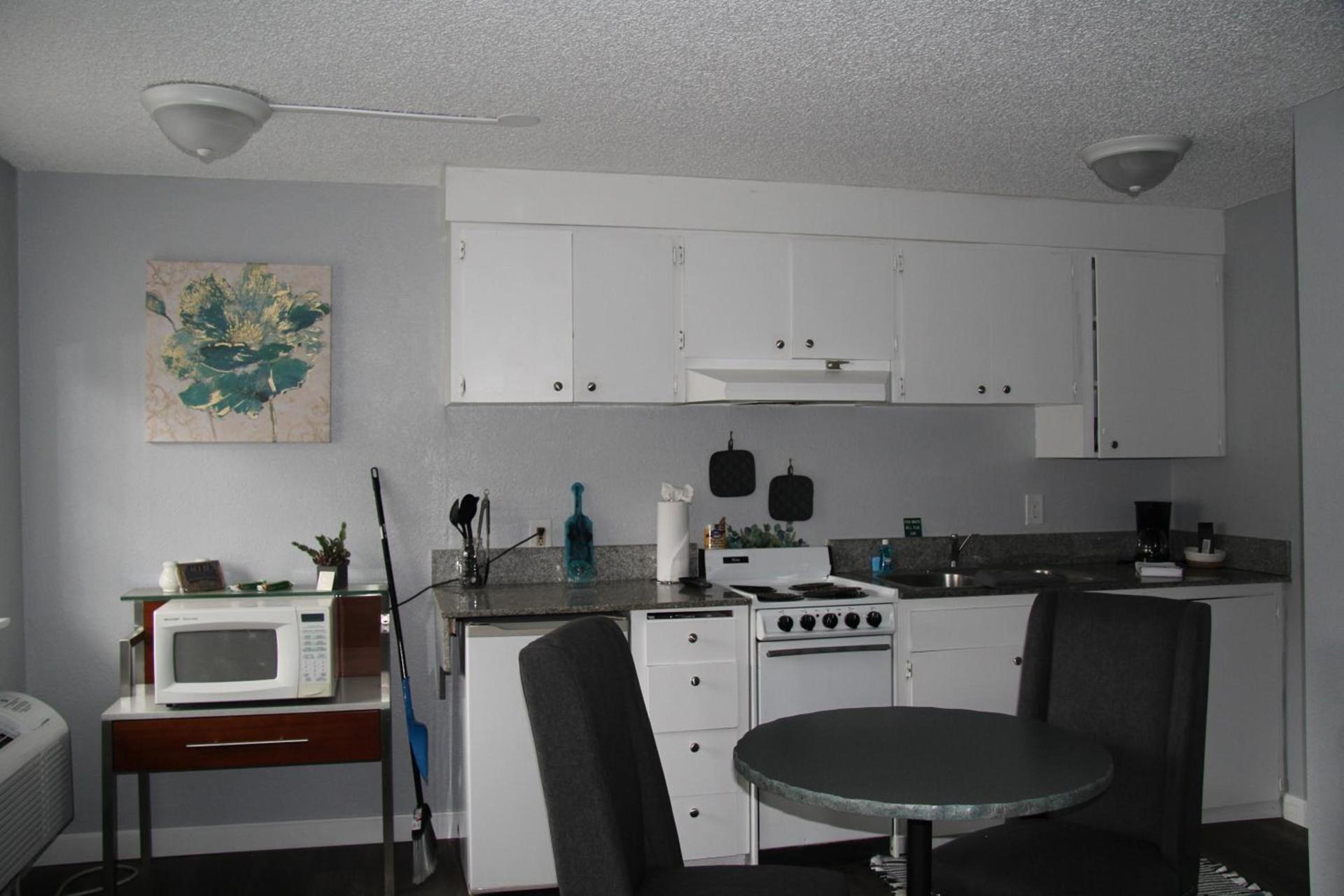 Naval Suites by FairBridge photo 21