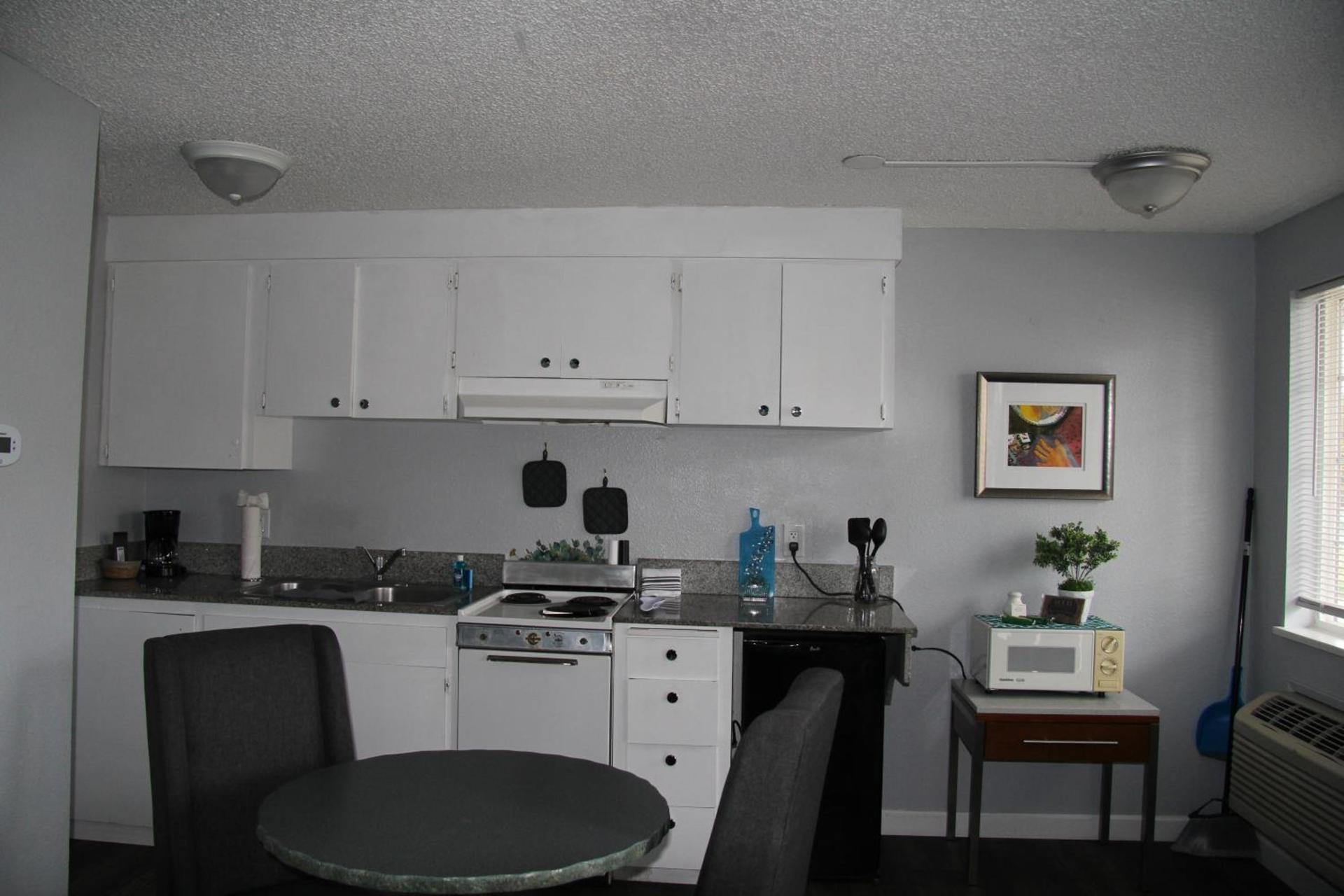 Naval Suites by FairBridge photo 5