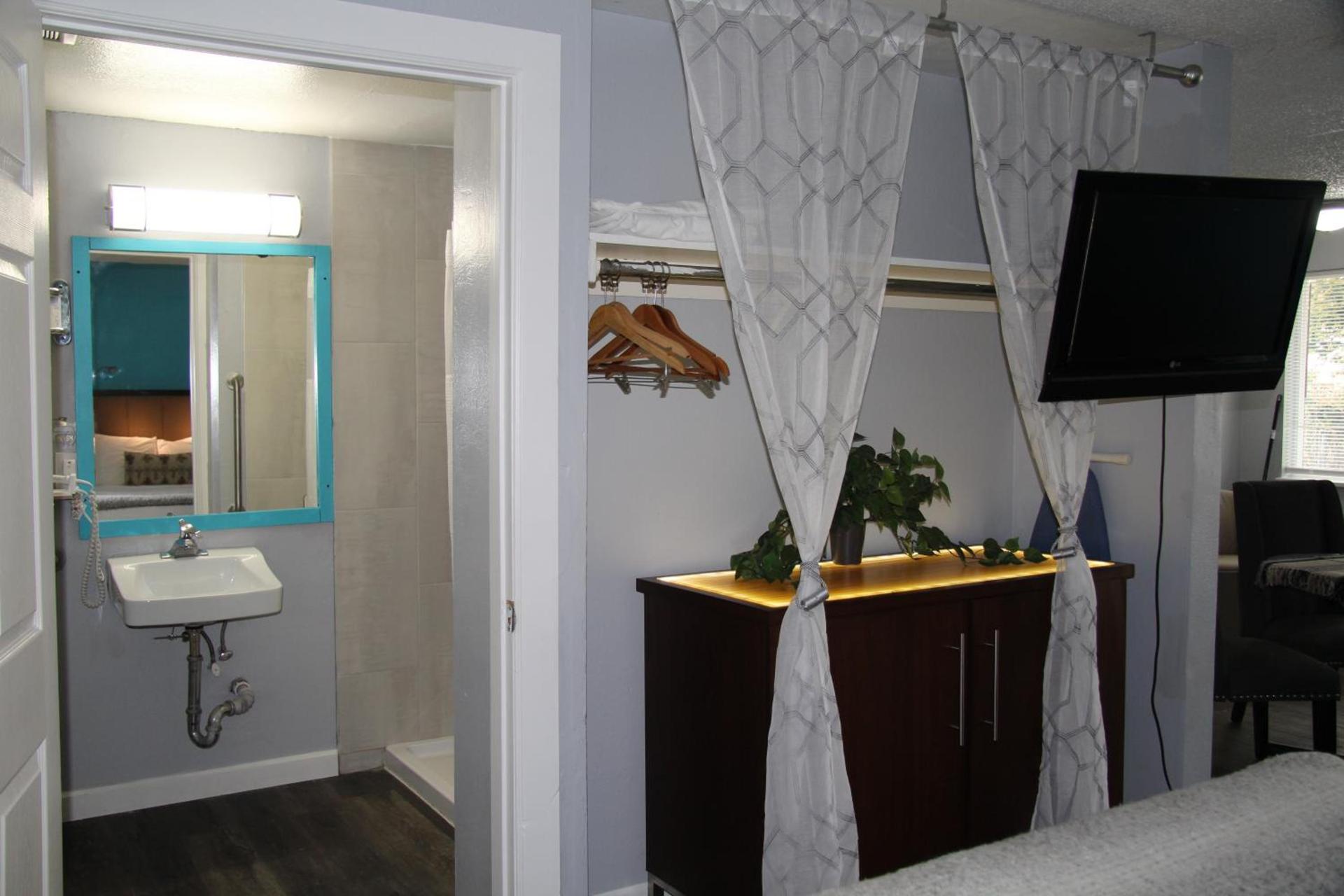 Naval Suites by FairBridge photo 34