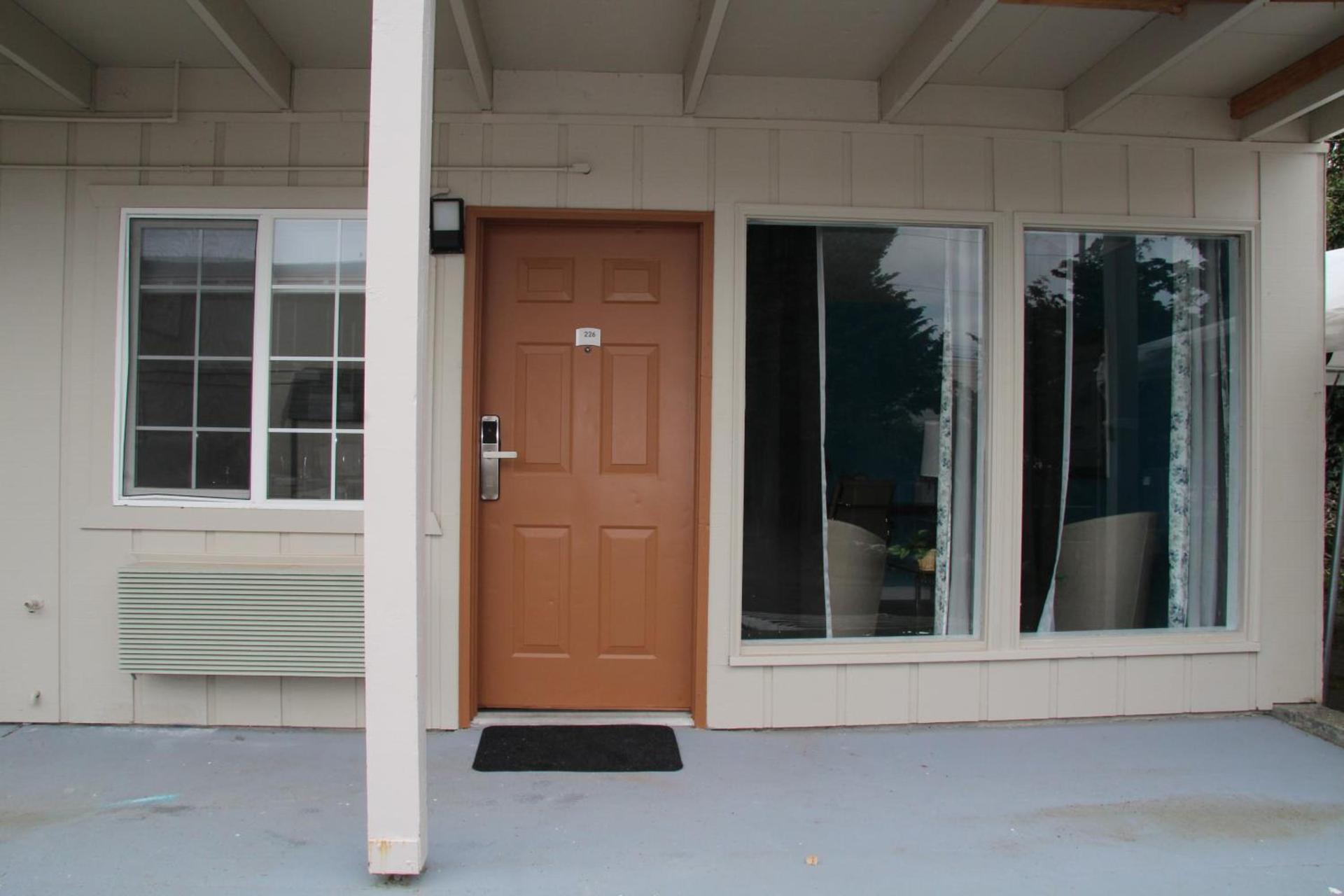Naval Suites by FairBridge photo 40