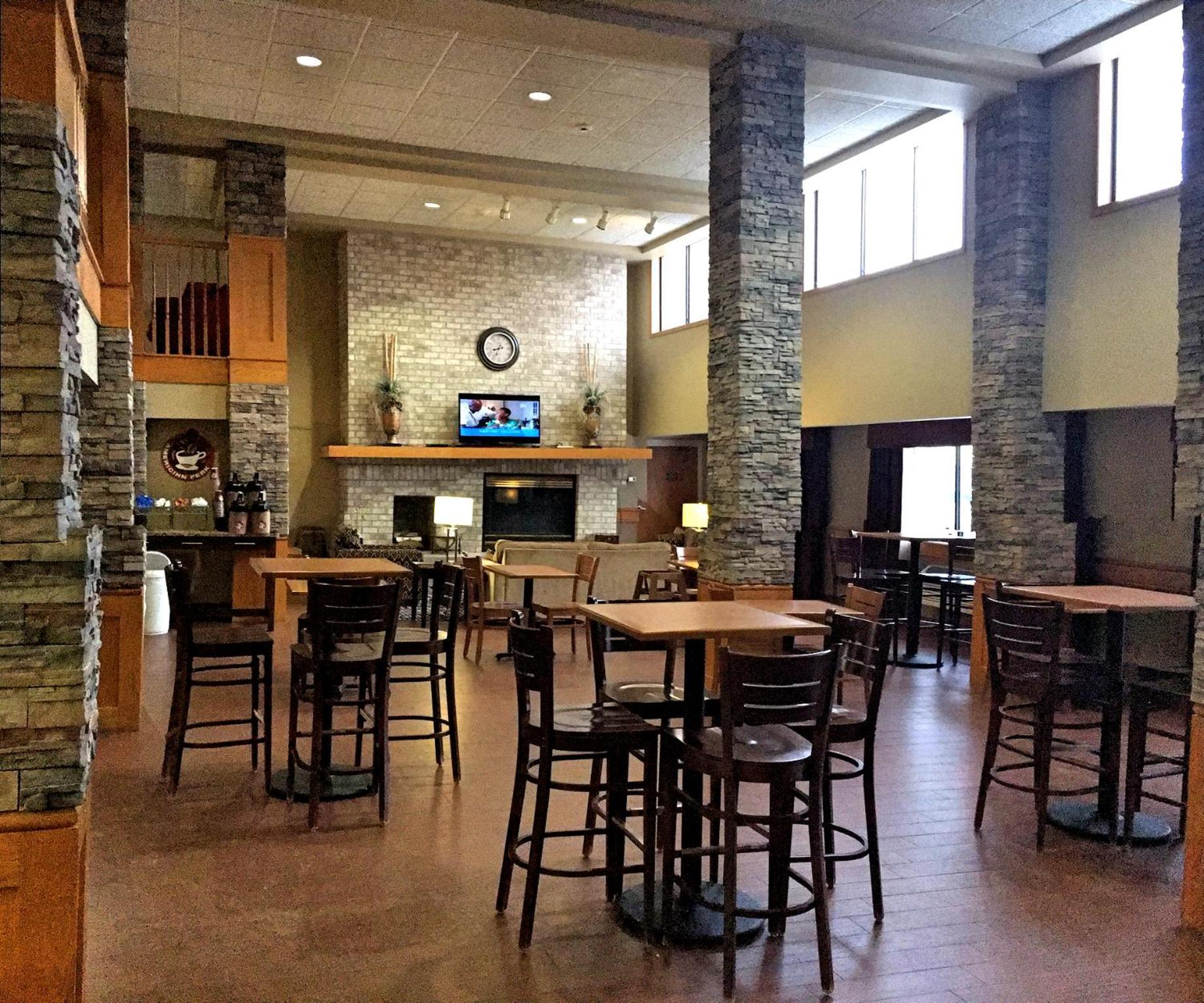 AmericInn by Wyndham Inver Grove Heights Minneapolis photo 46
