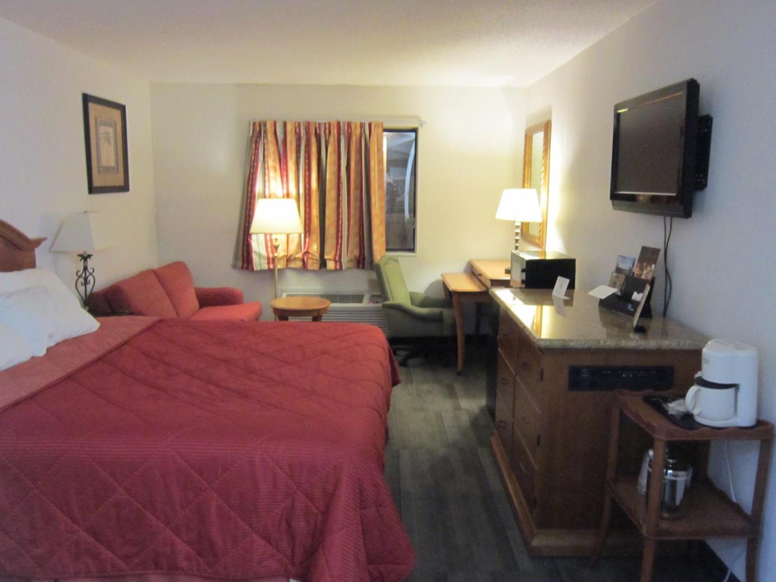 American Inn and Suites Ionia photo 28
