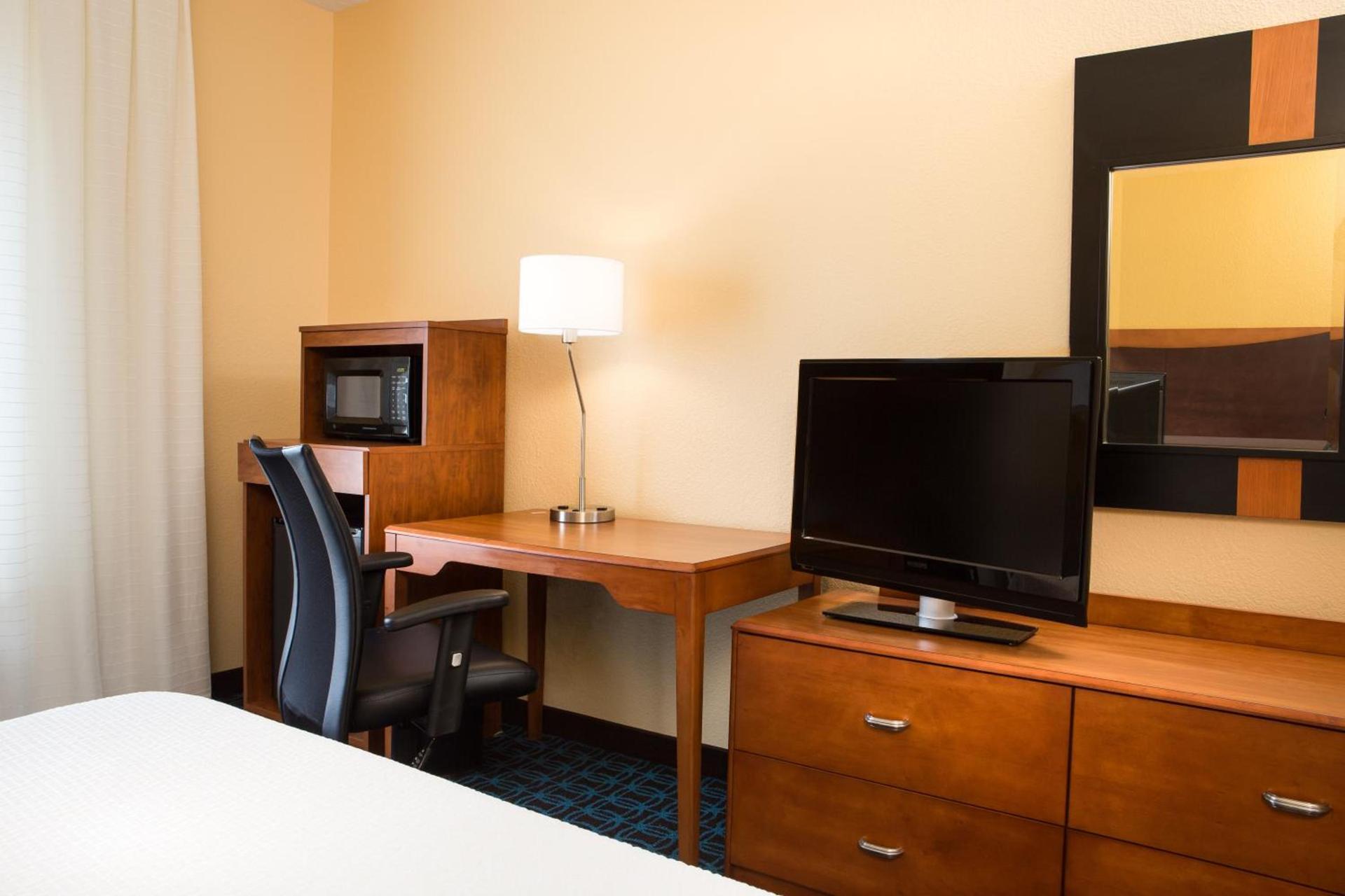 Comfort Inn & Suites Olathe - Kansas City photo 29