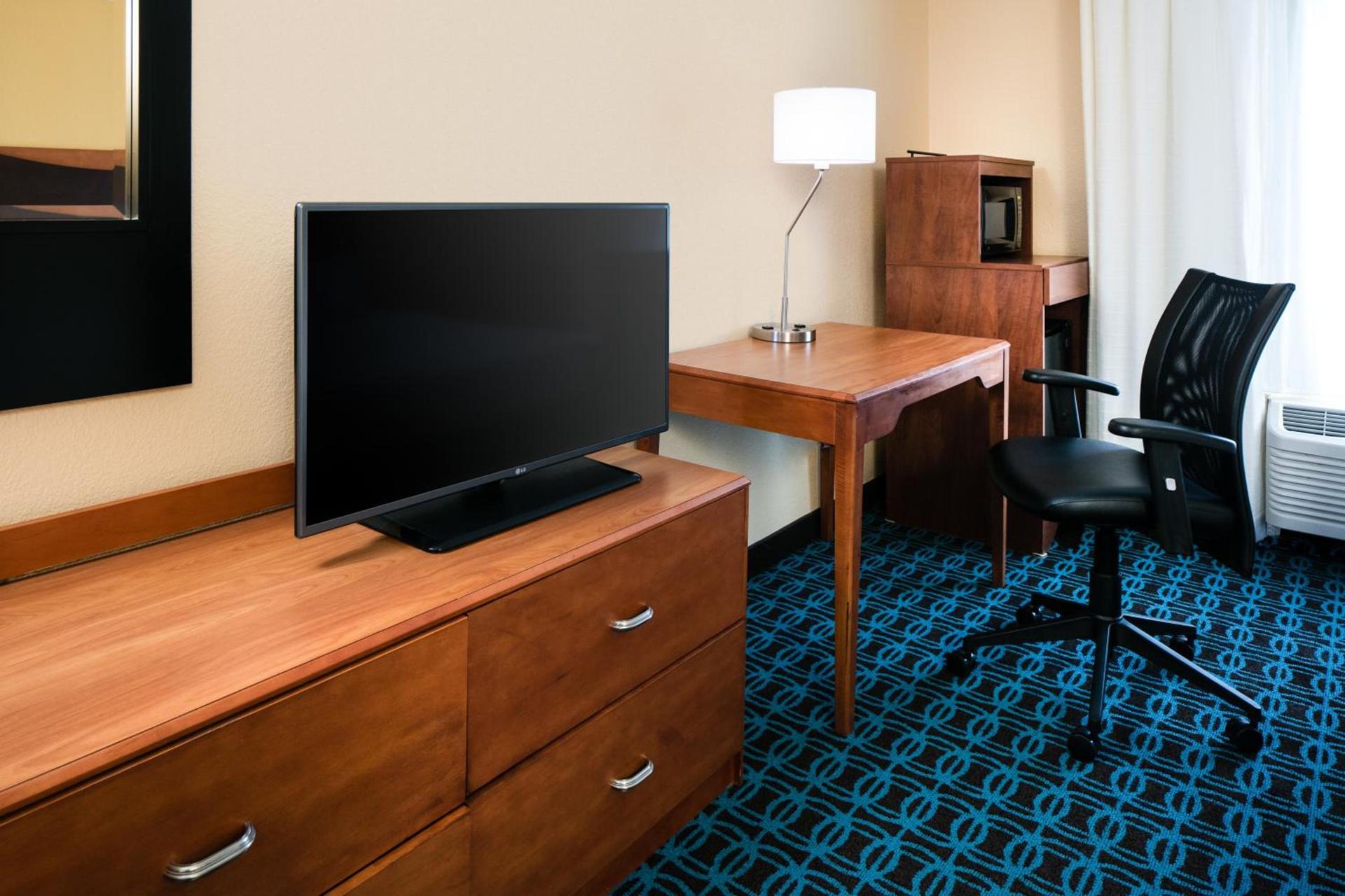 Comfort Inn & Suites Olathe - Kansas City photo 30