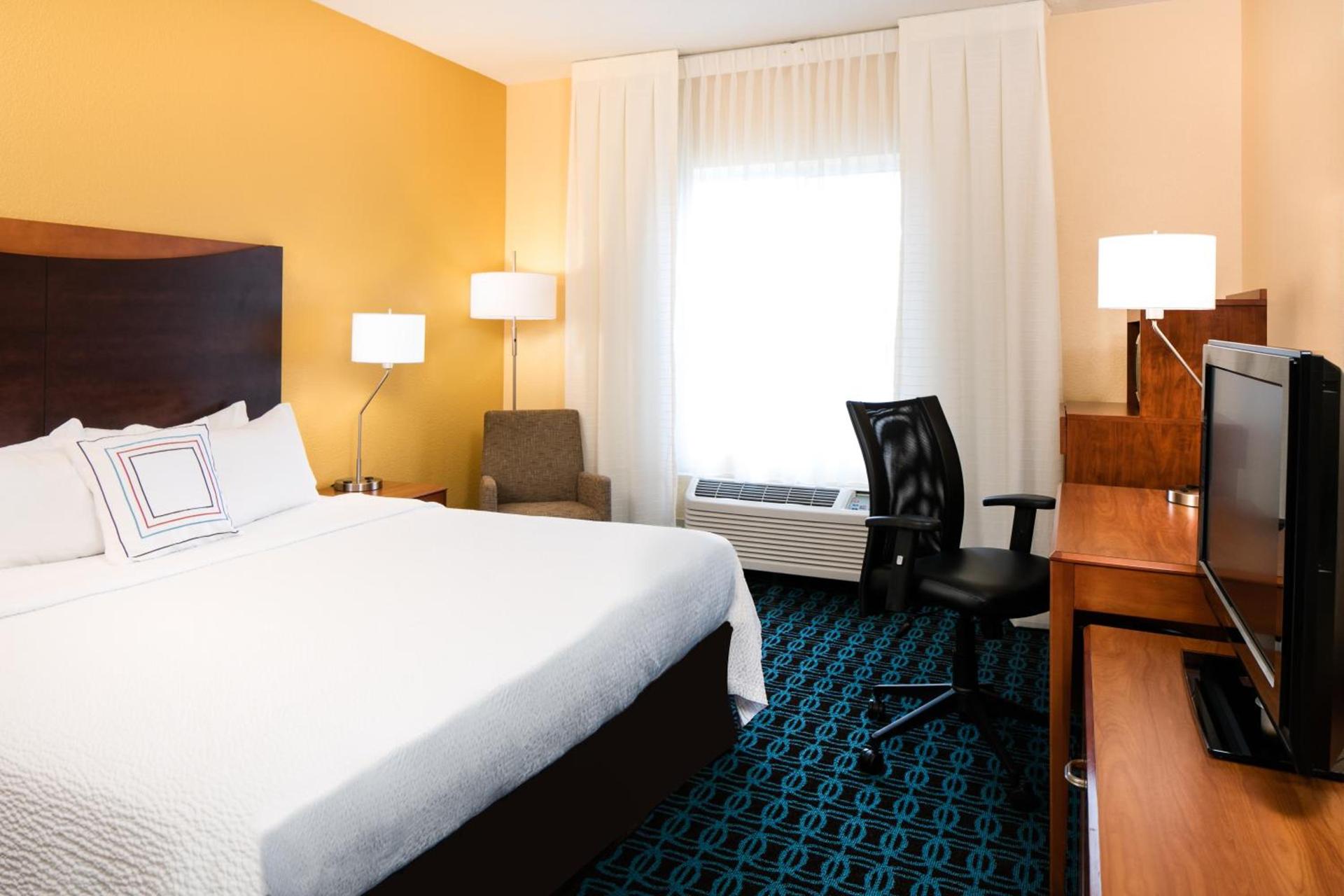 Comfort Inn & Suites Olathe - Kansas City photo 28