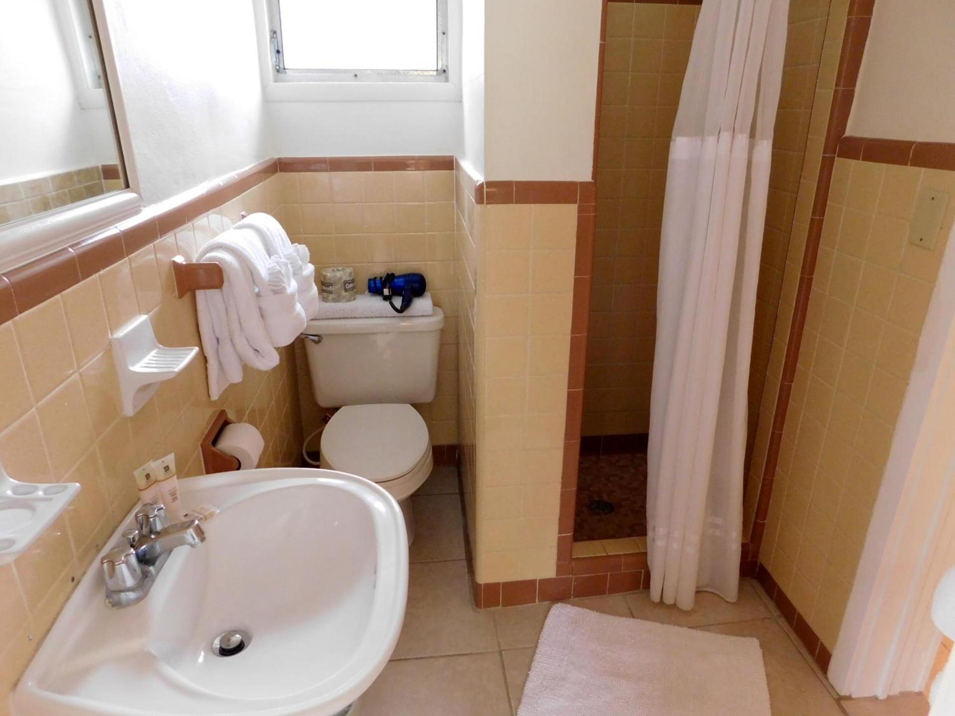 Pines & Palms Resort photo 36