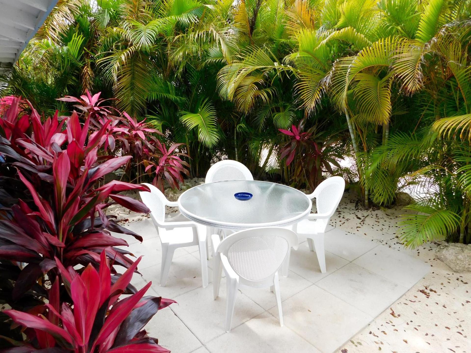 Pines & Palms Resort photo 37