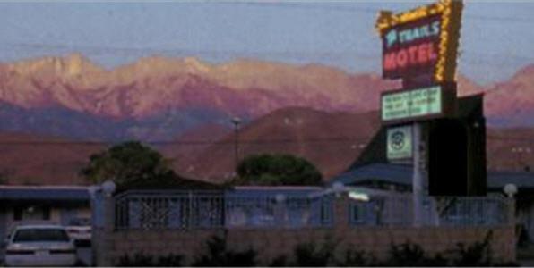 Trails Motel photo 14