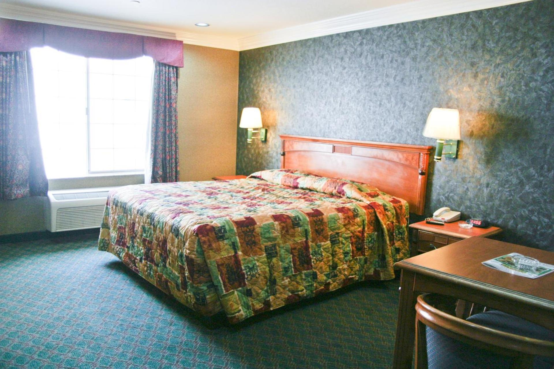 Crystal Inn Suites & Spas photo 14