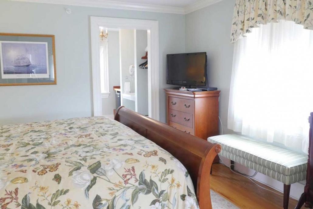 Compass Rose Inn photo 43