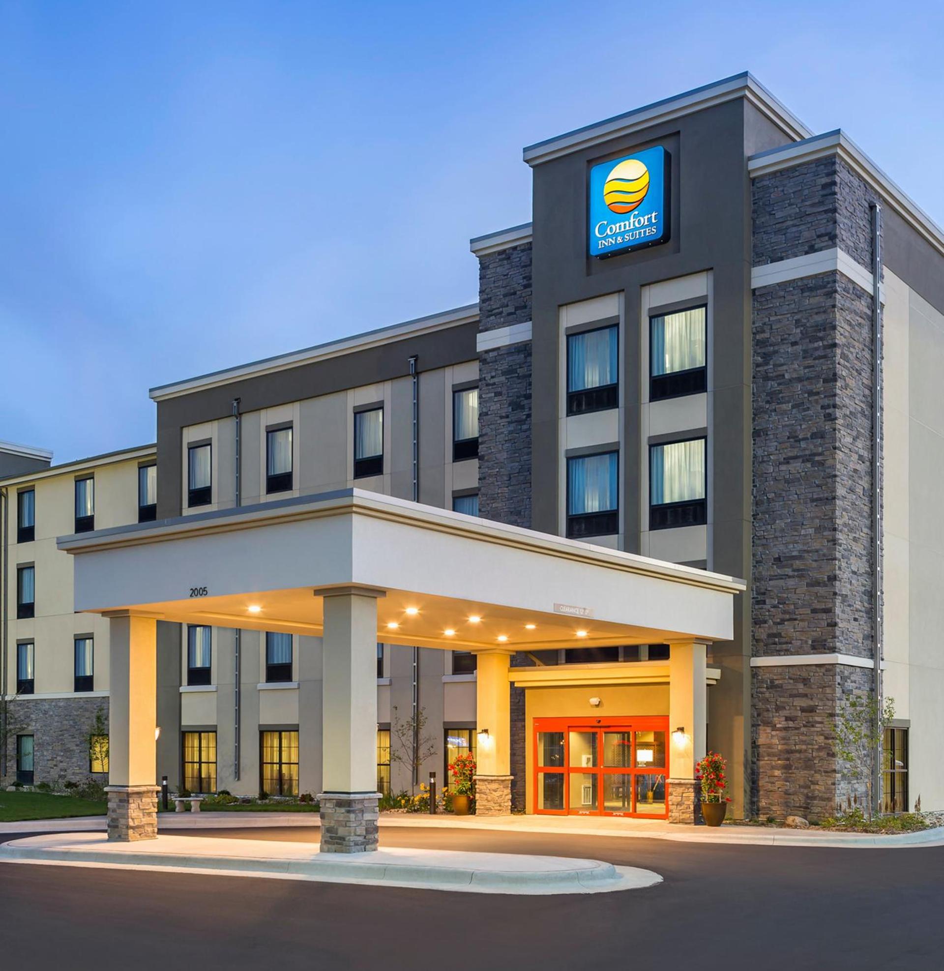 Comfort Inn & Suites West - Medical Center photo 58