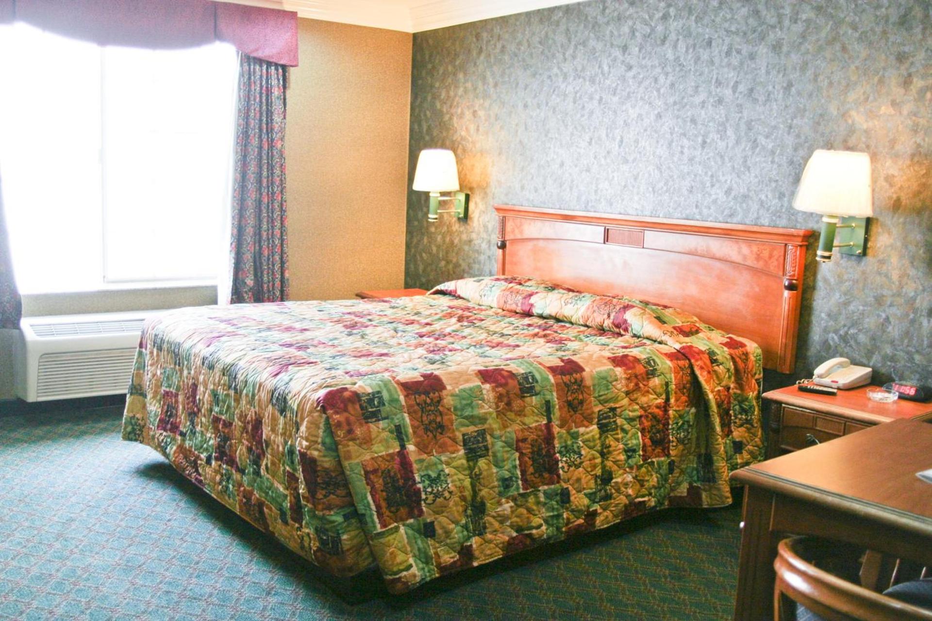 Crystal Inn Suites & Spas photo 28