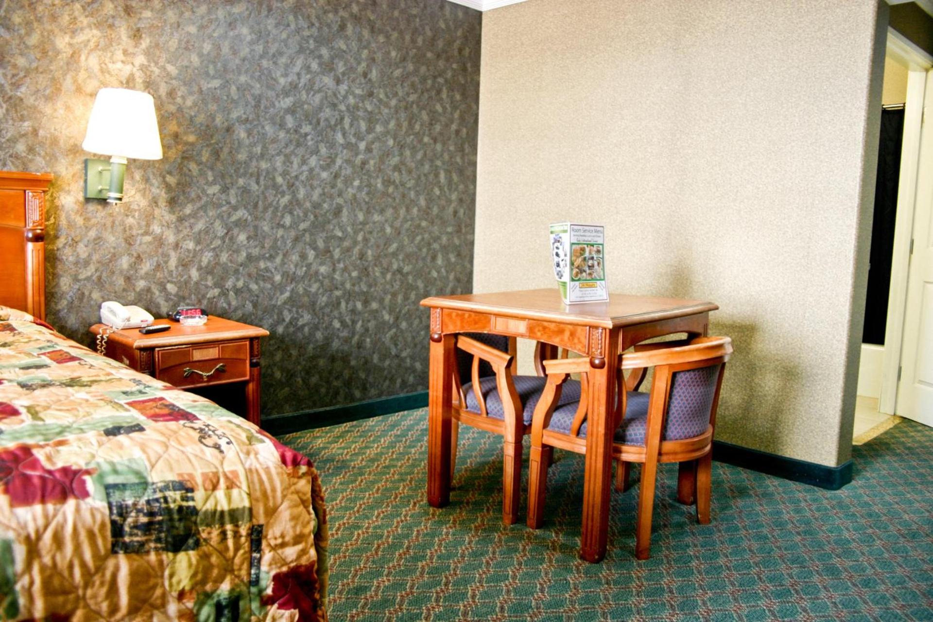 Crystal Inn Suites & Spas photo 15