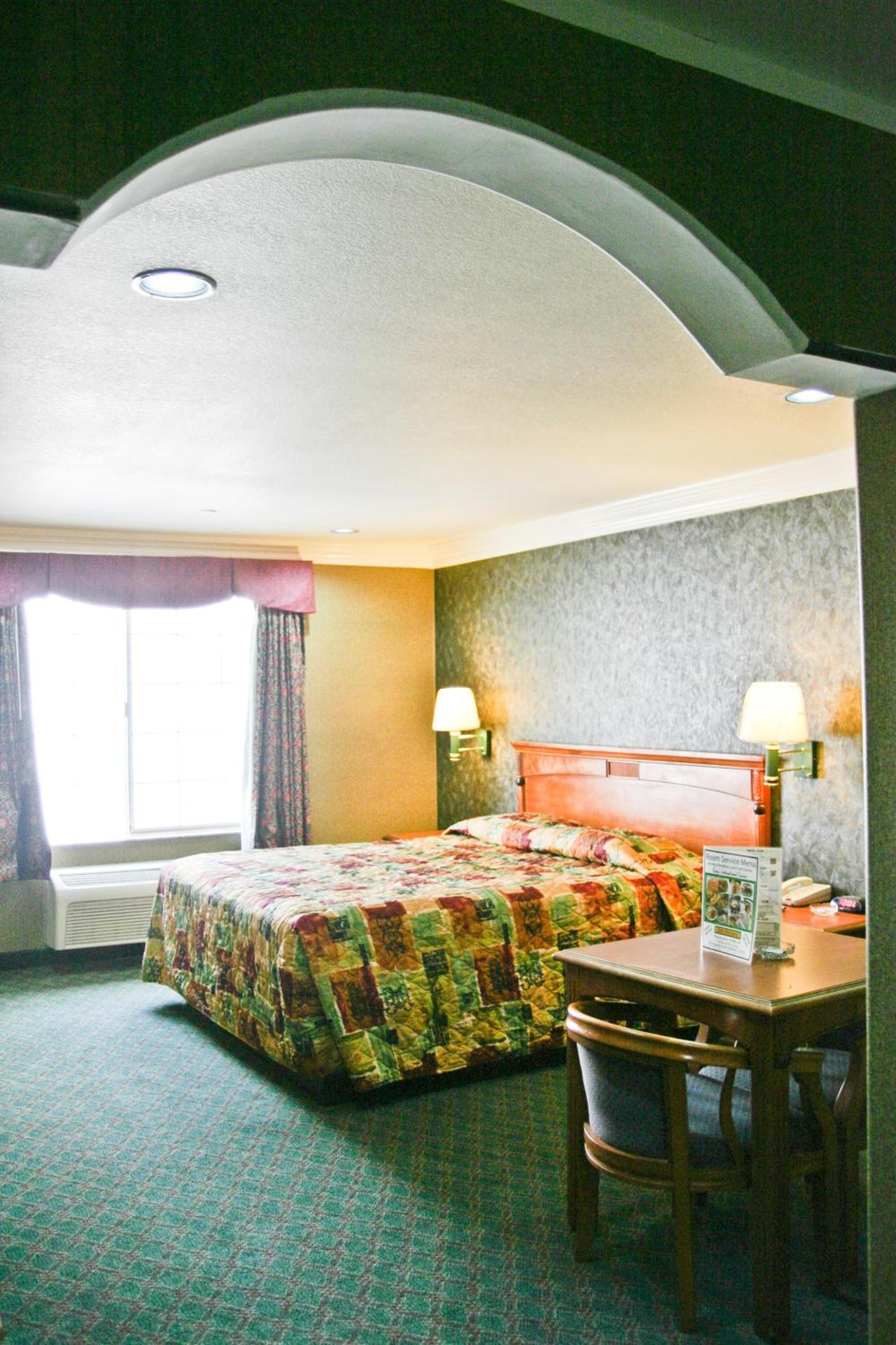 Crystal Inn Suites & Spas photo 40